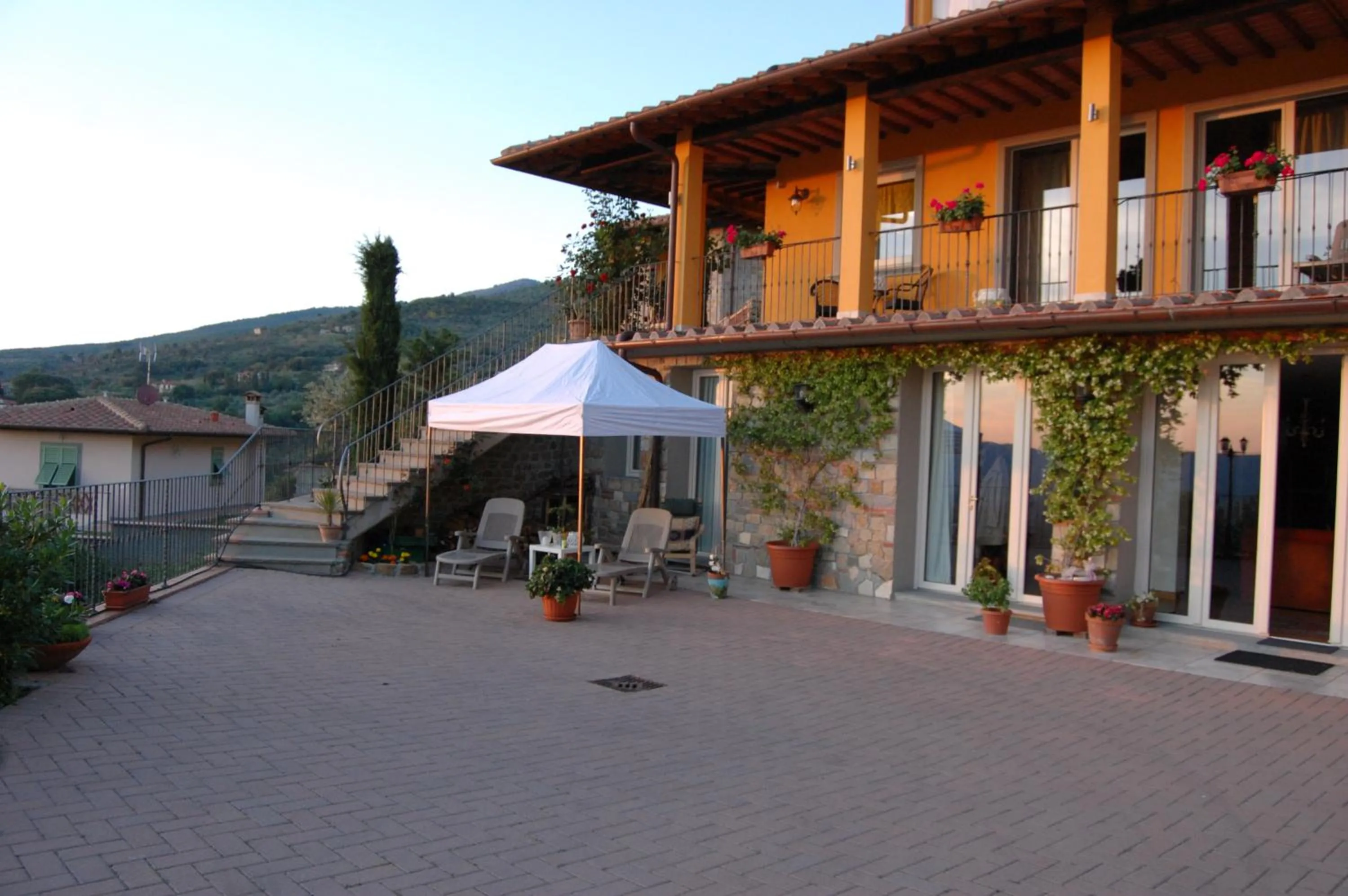 Property building in Villa Lucrezia