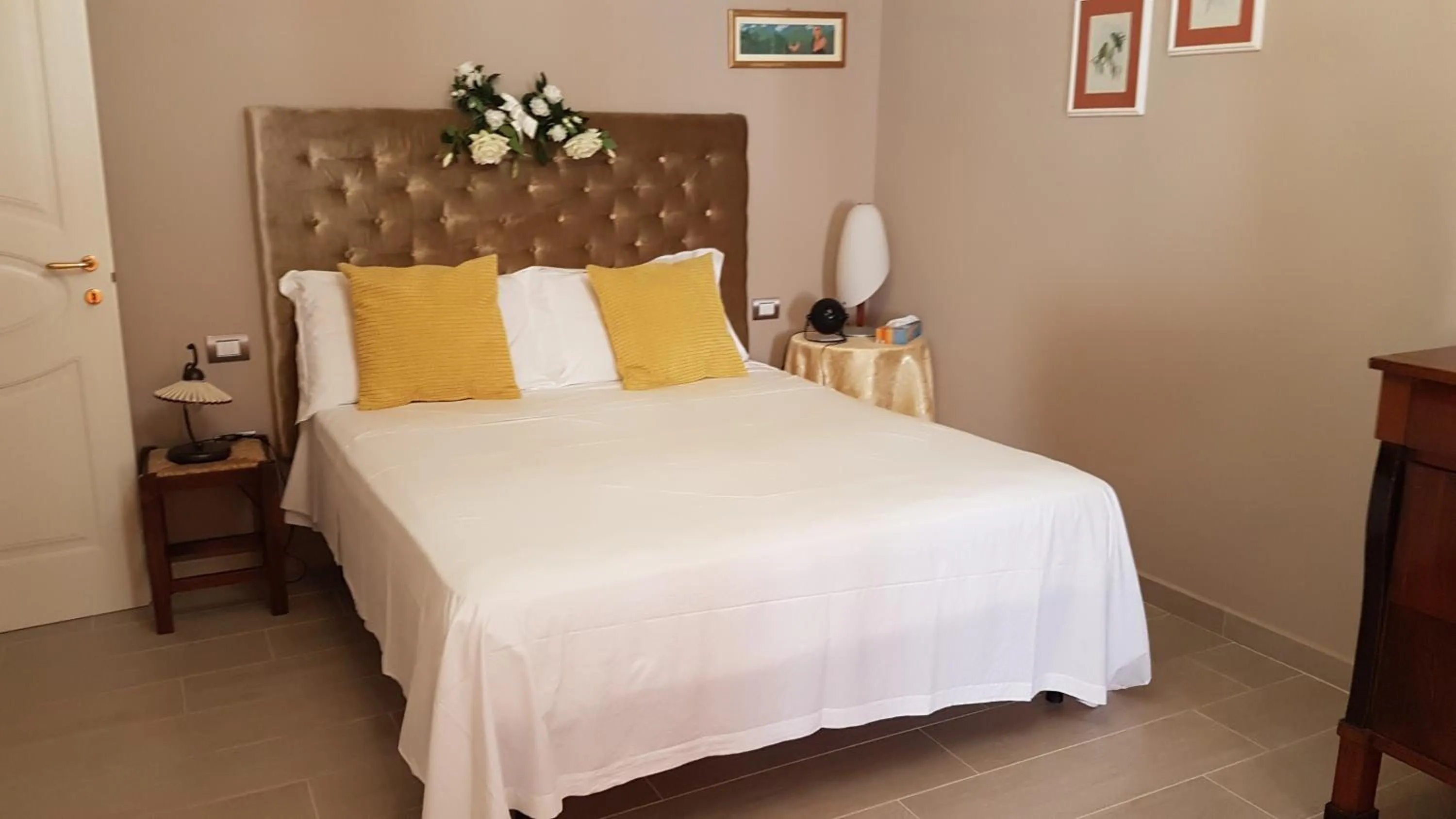 Bedroom, Bed in Villa Lucrezia