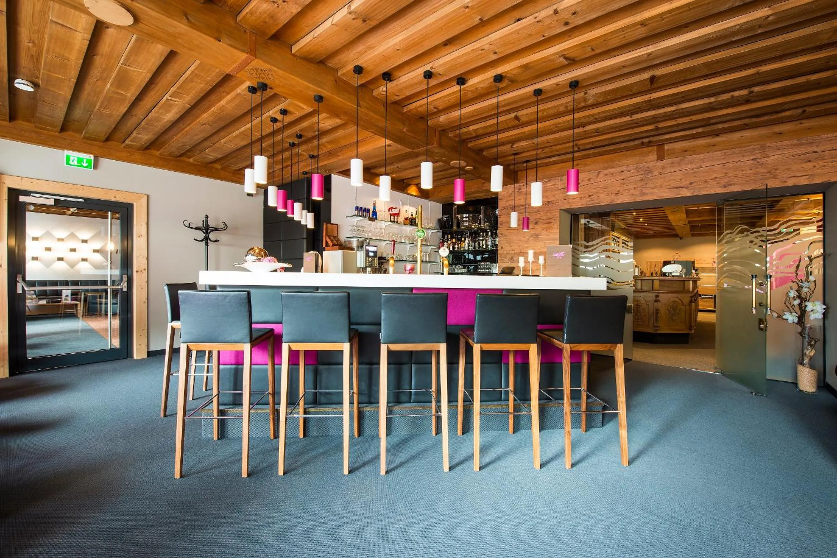 Lounge or bar in smartHOTEL