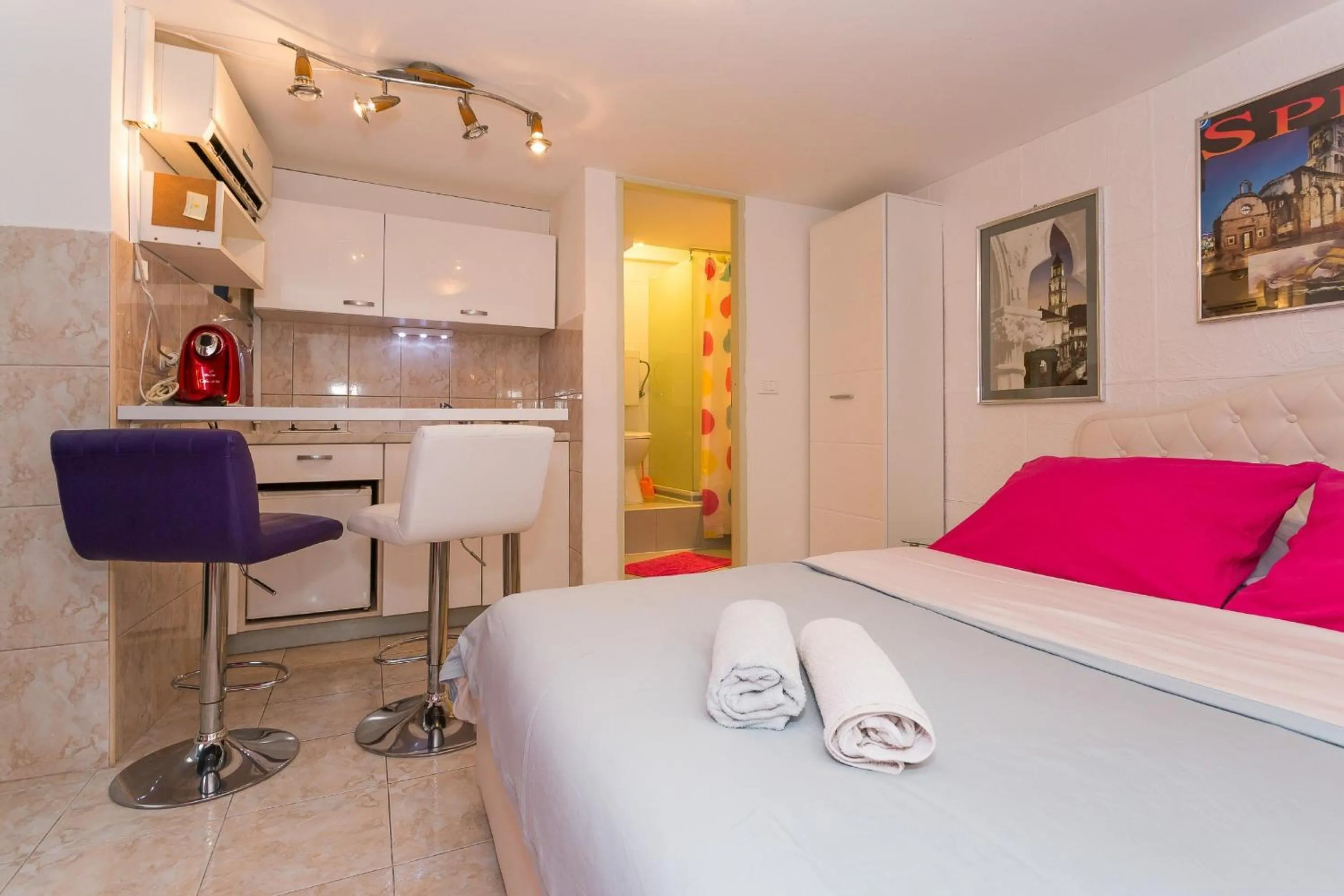 Bed in Modern and practical studio in the heart of Split