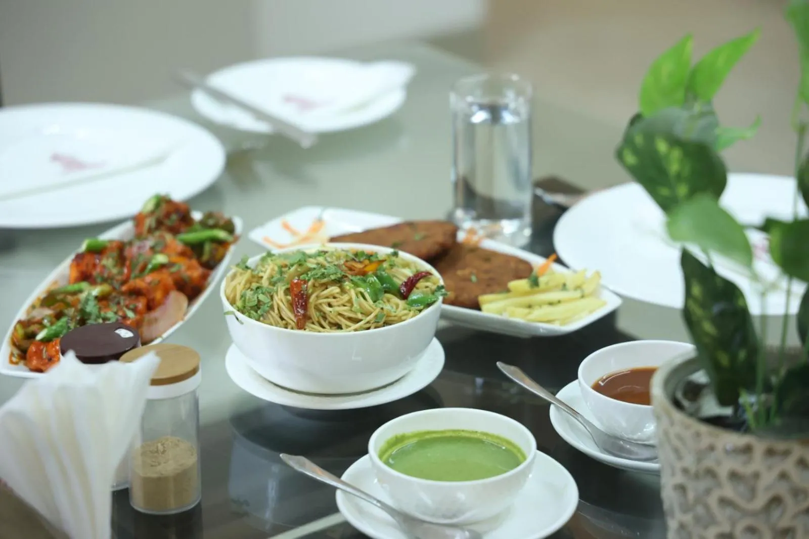 Gazebo Inn & Suites Medanta