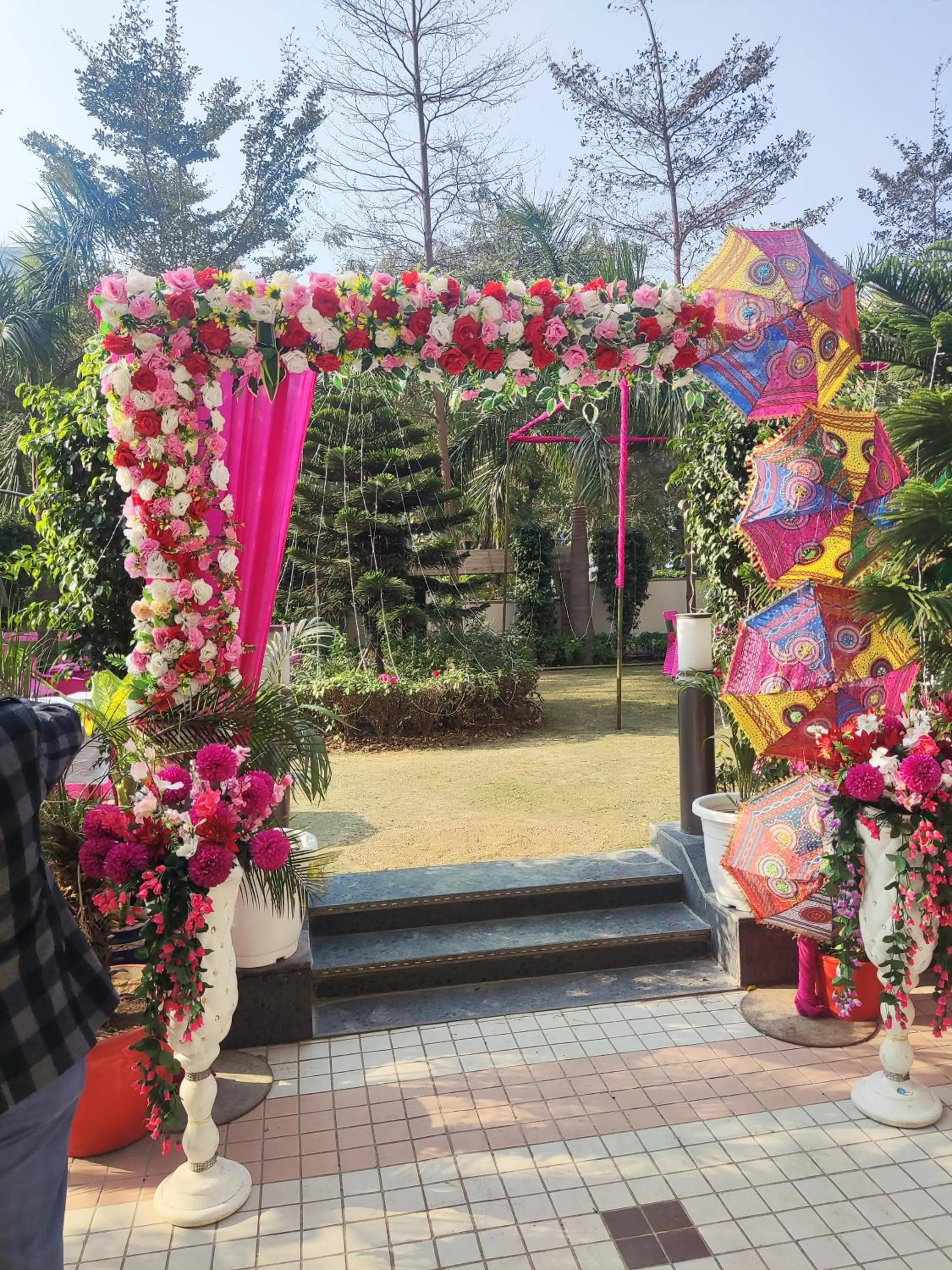 Garden view in Gazebo Inn & Suites Medanta