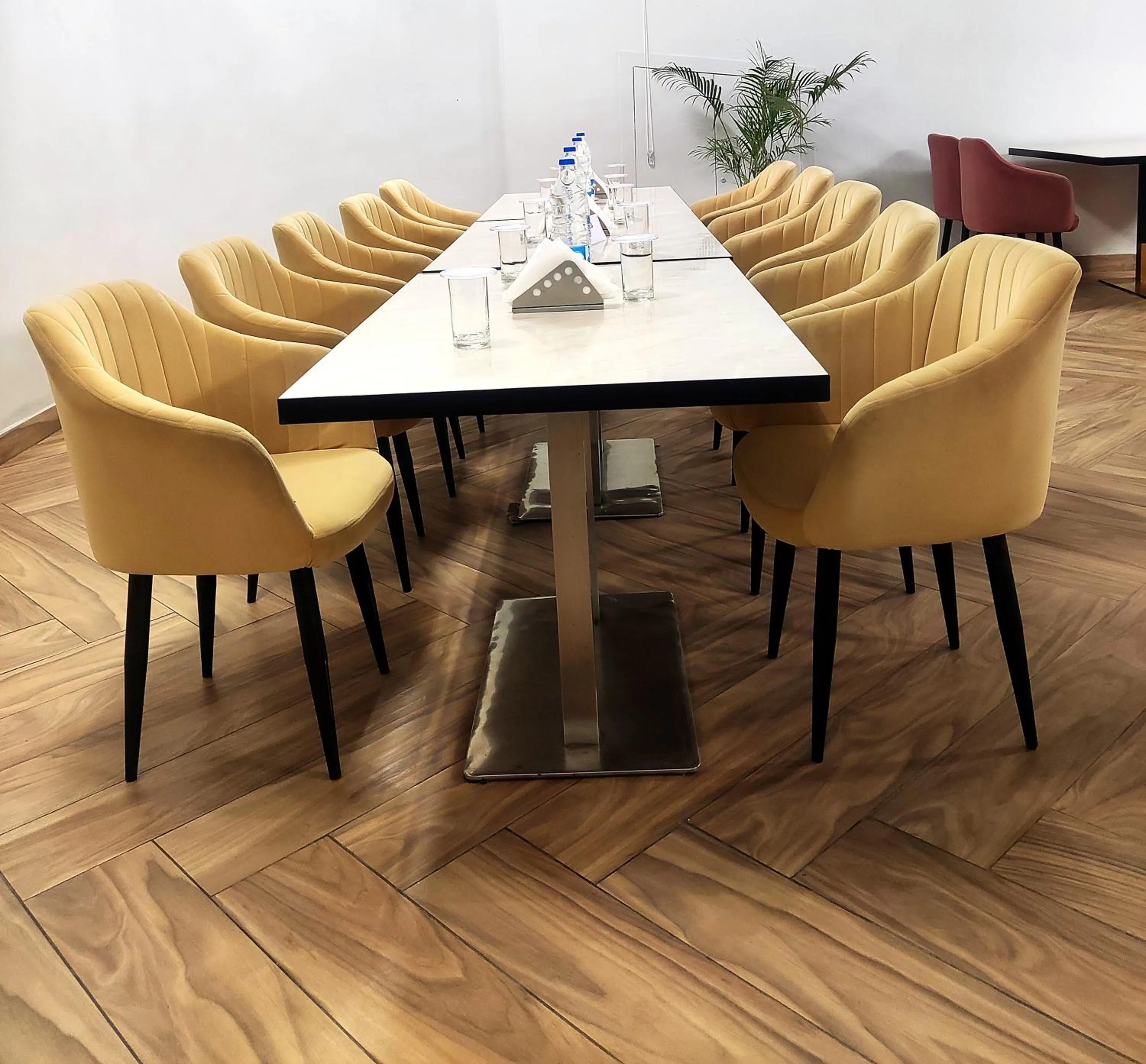 Gazebo Inn & Suites Medanta