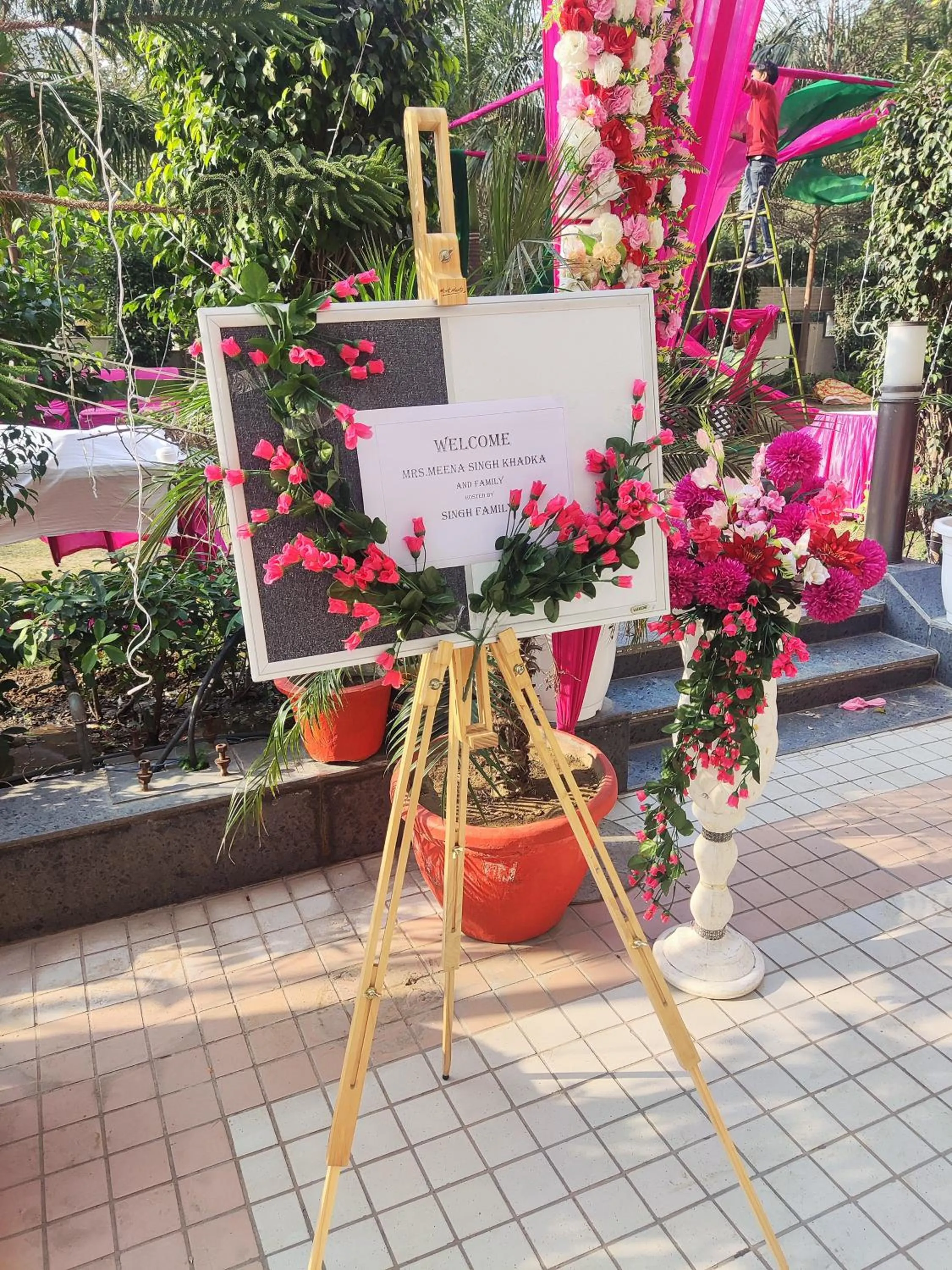 Garden view in Gazebo Inn & Suites Medanta