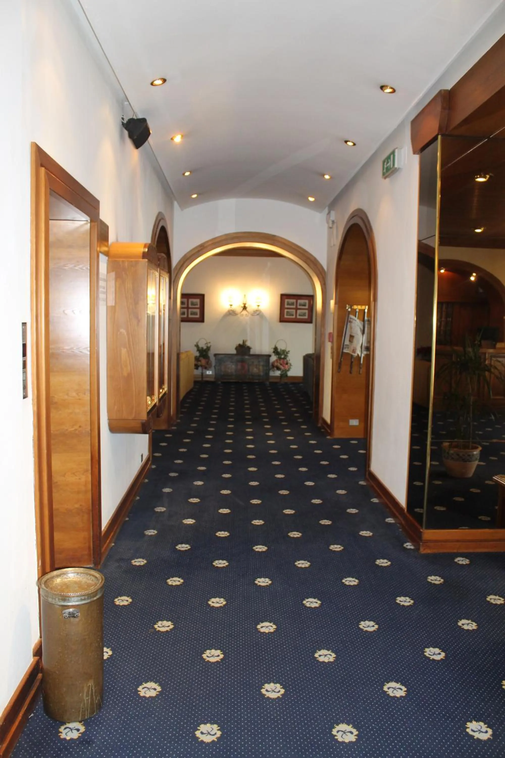 Lobby or reception in Hotel Majoni