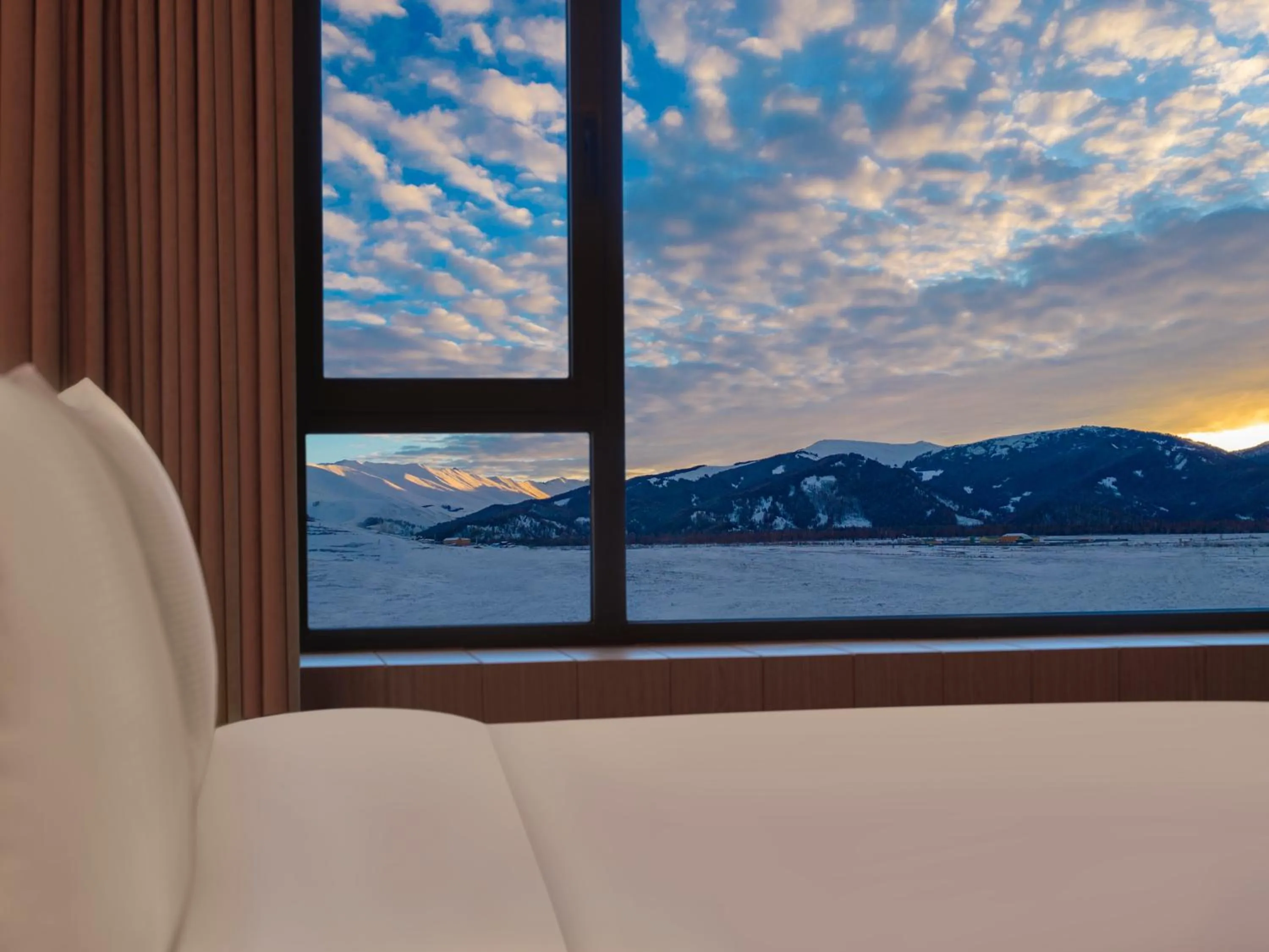 Mountain view in Hilton Altay Hemu