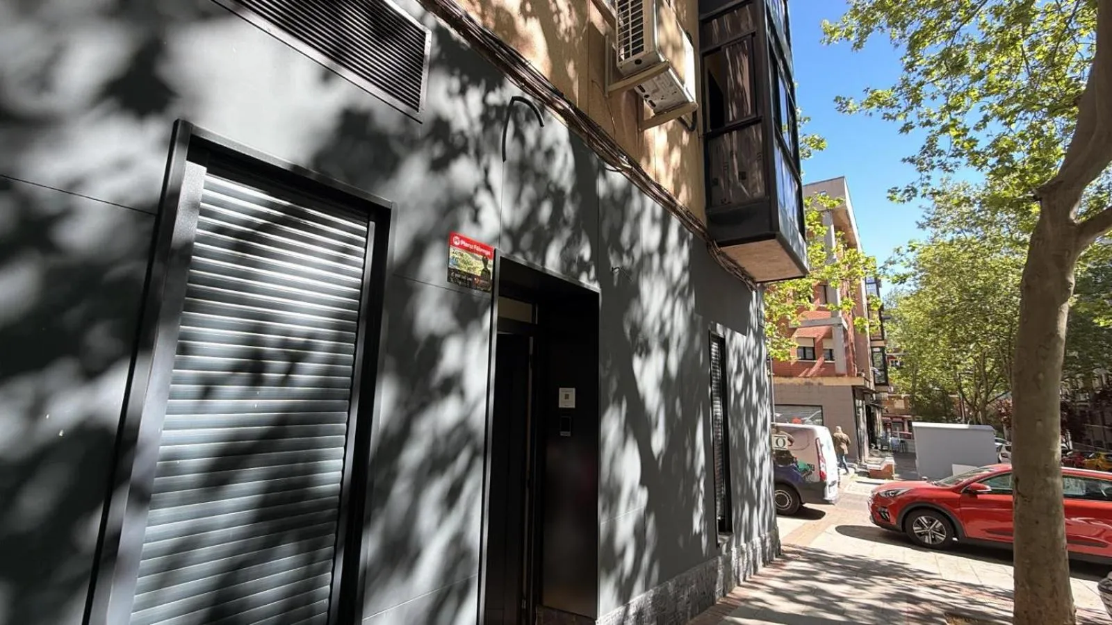 Property building in Hostal Alcorcón