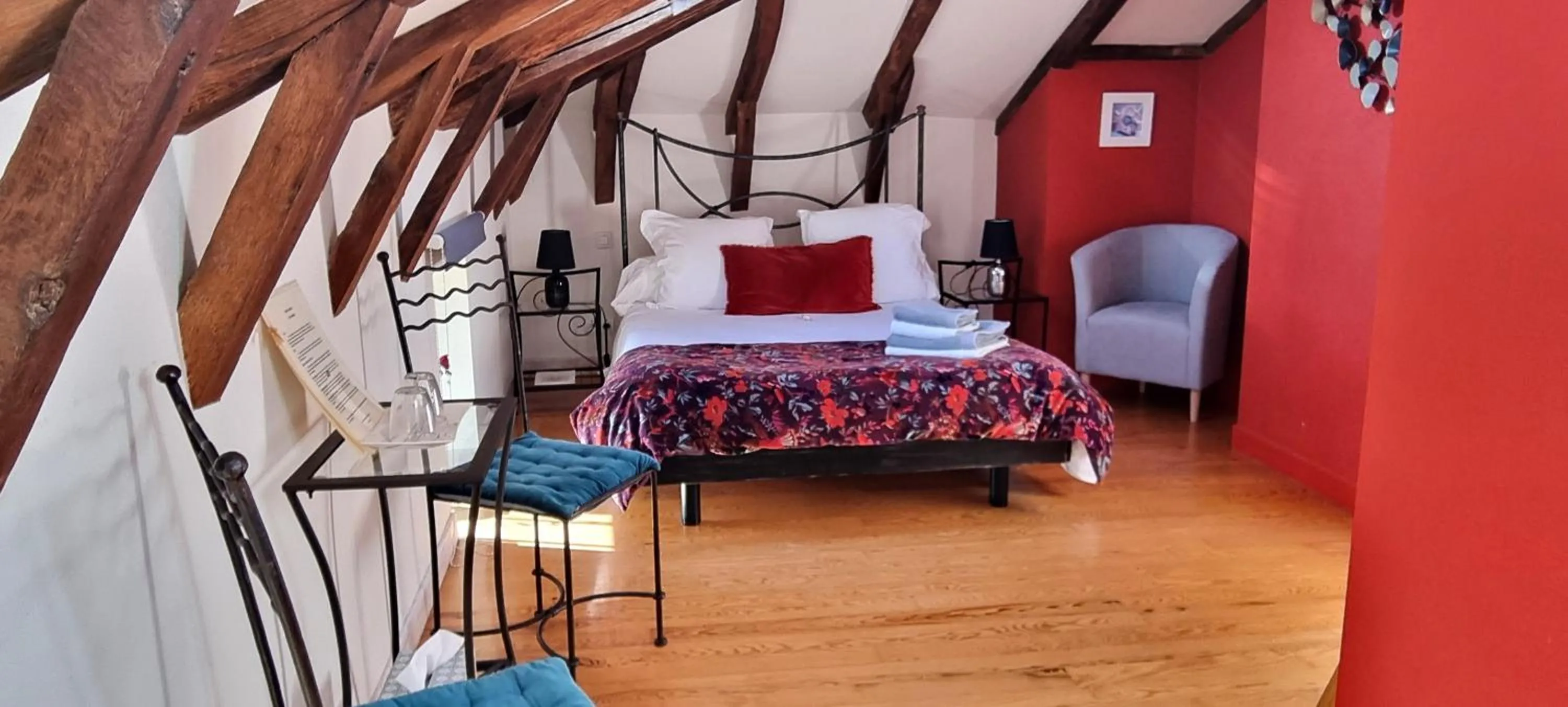 Standard Double Room - single occupancy in Chambres d'hôtes de Massigoux