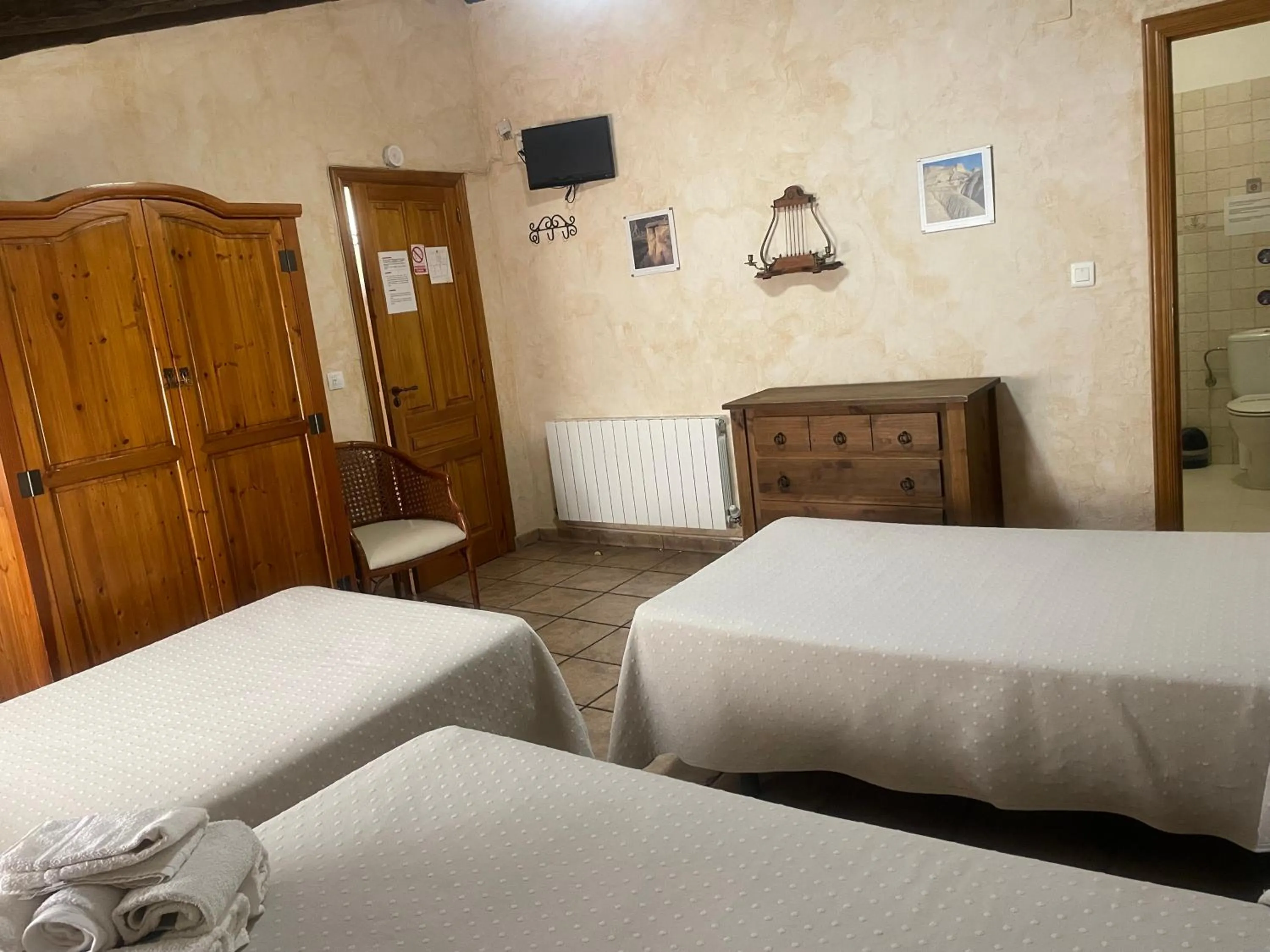 Bedroom, Bed in Casa Rural "La Bardena Blanca I "