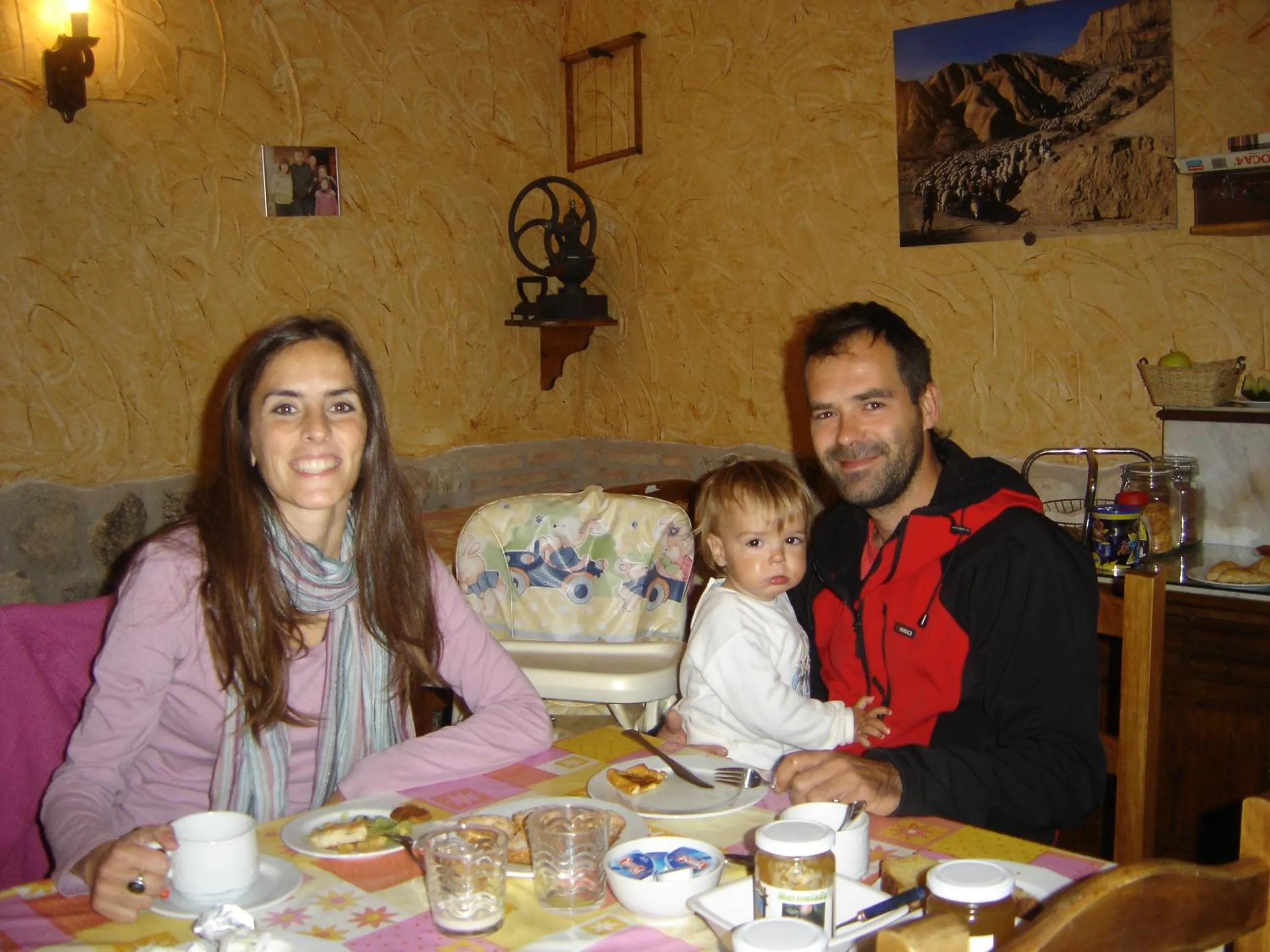 Breakfast in Casa Rural "La Bardena Blanca I "