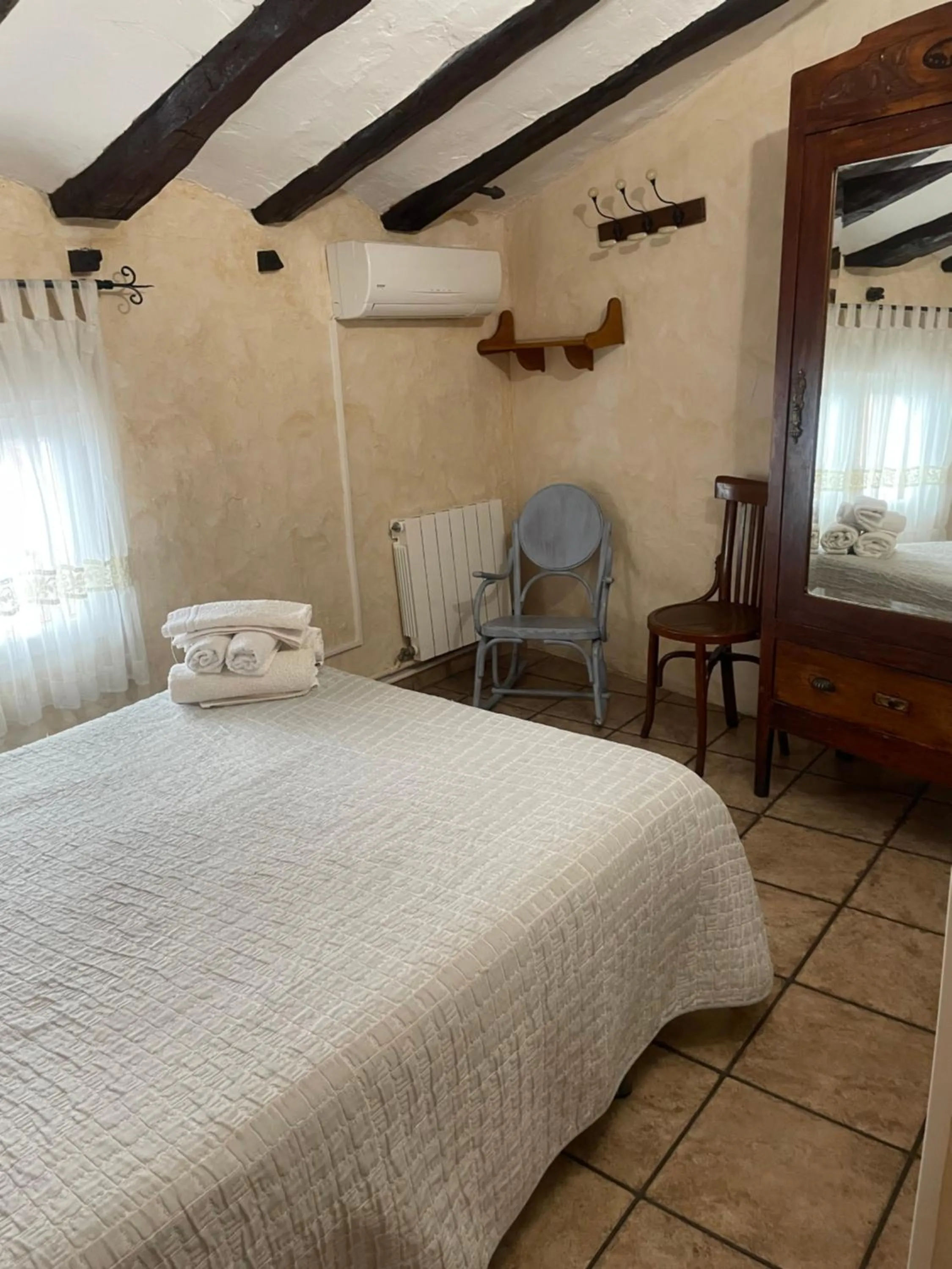 Photo of the whole room, Bed in Casa Rural "La Bardena Blanca I "