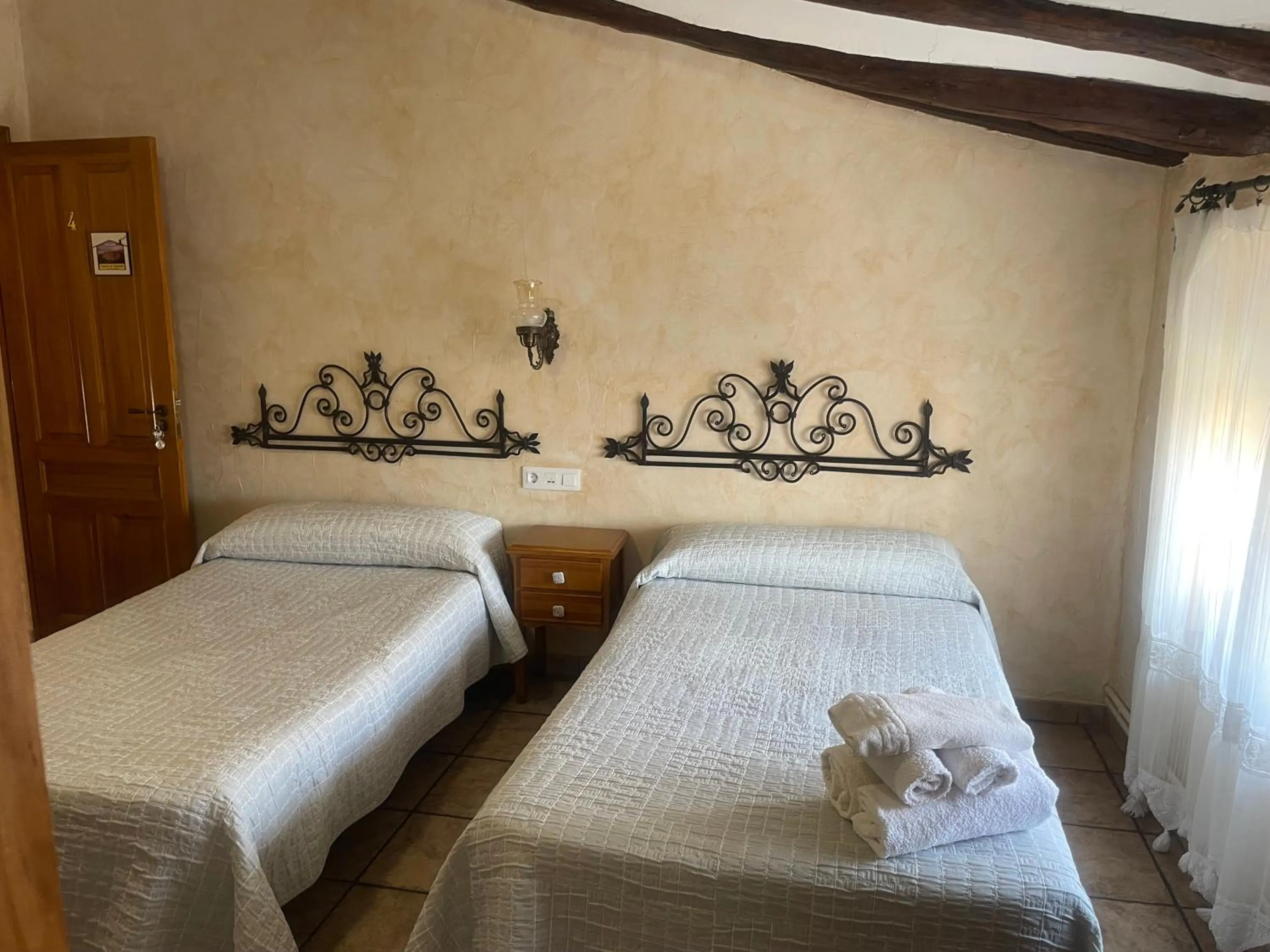 Bedroom, Bed in Casa Rural "La Bardena Blanca I "