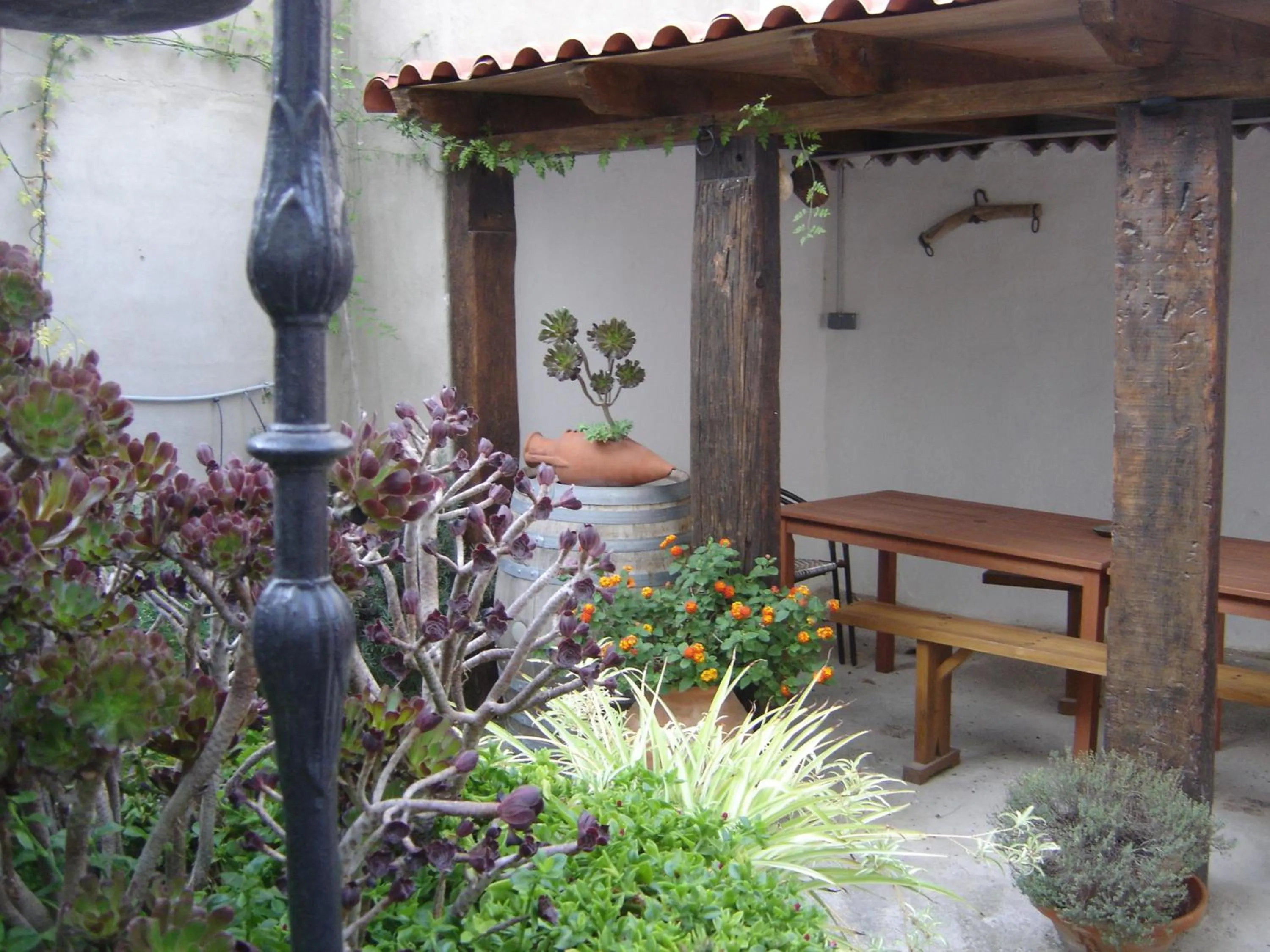 Garden in Casa Rural "La Bardena Blanca I "
