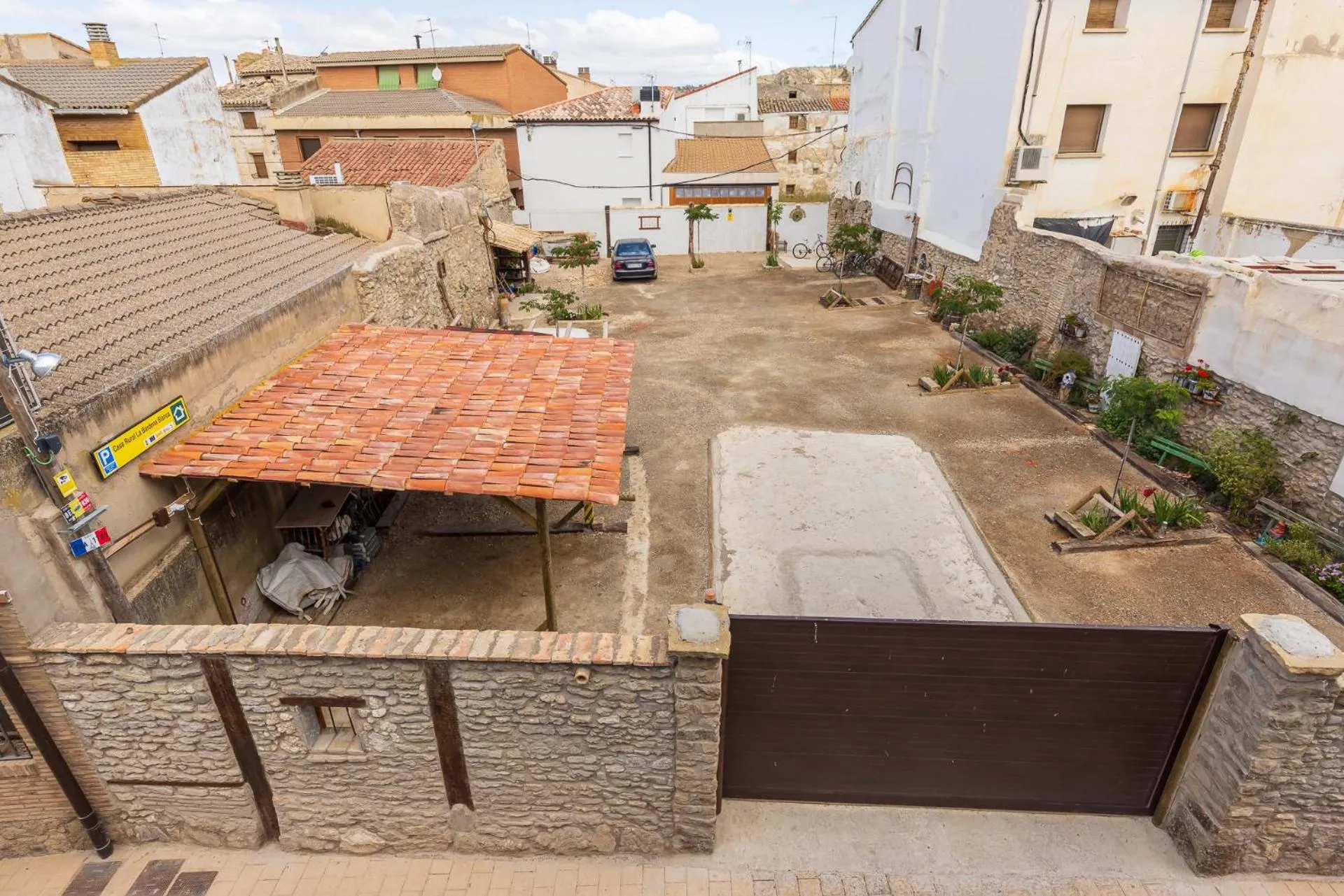 Parking in Casa Rural "La Bardena Blanca I "