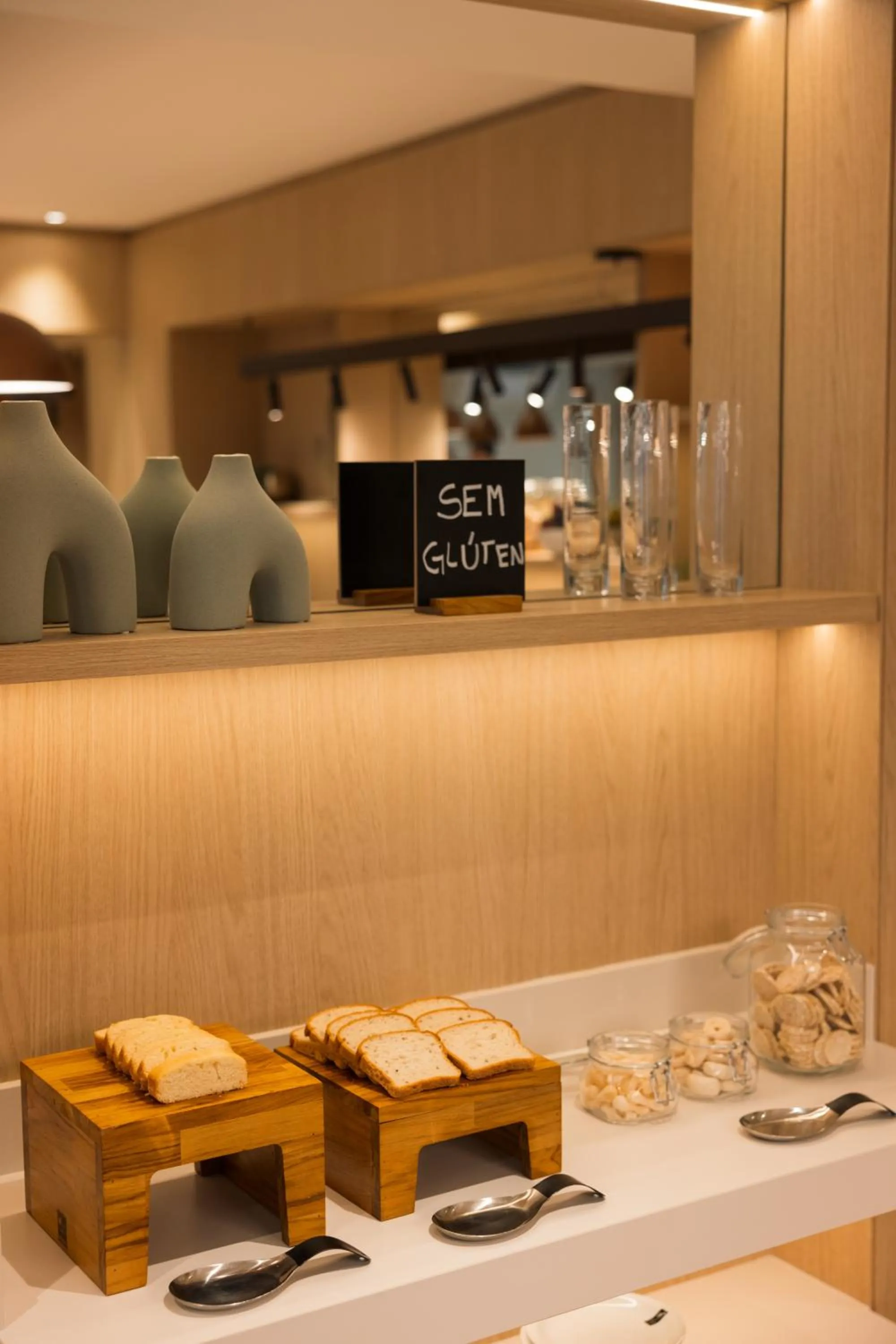 Buffet breakfast in Art Hotel