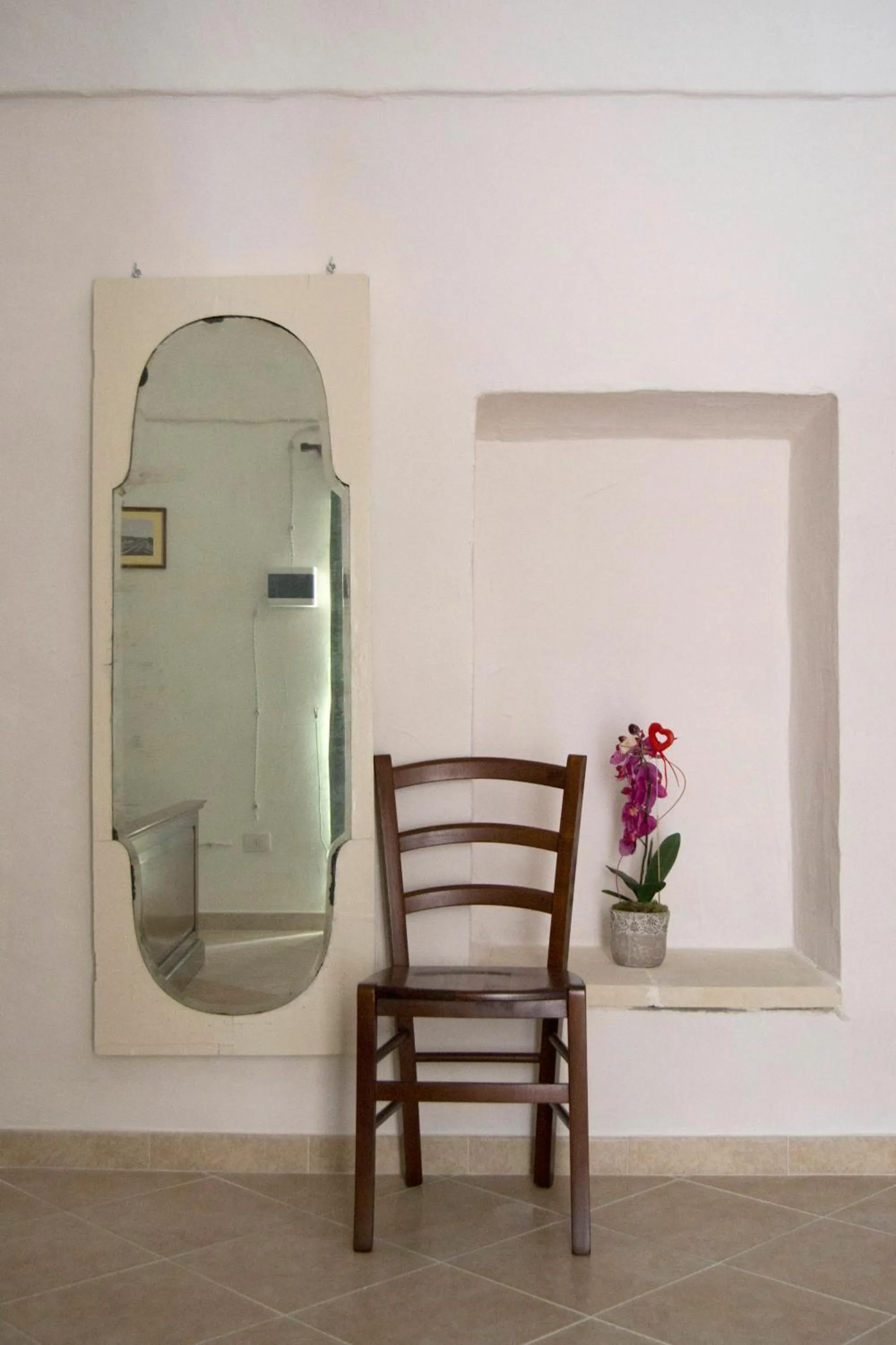 Decorative detail in 100 Craste