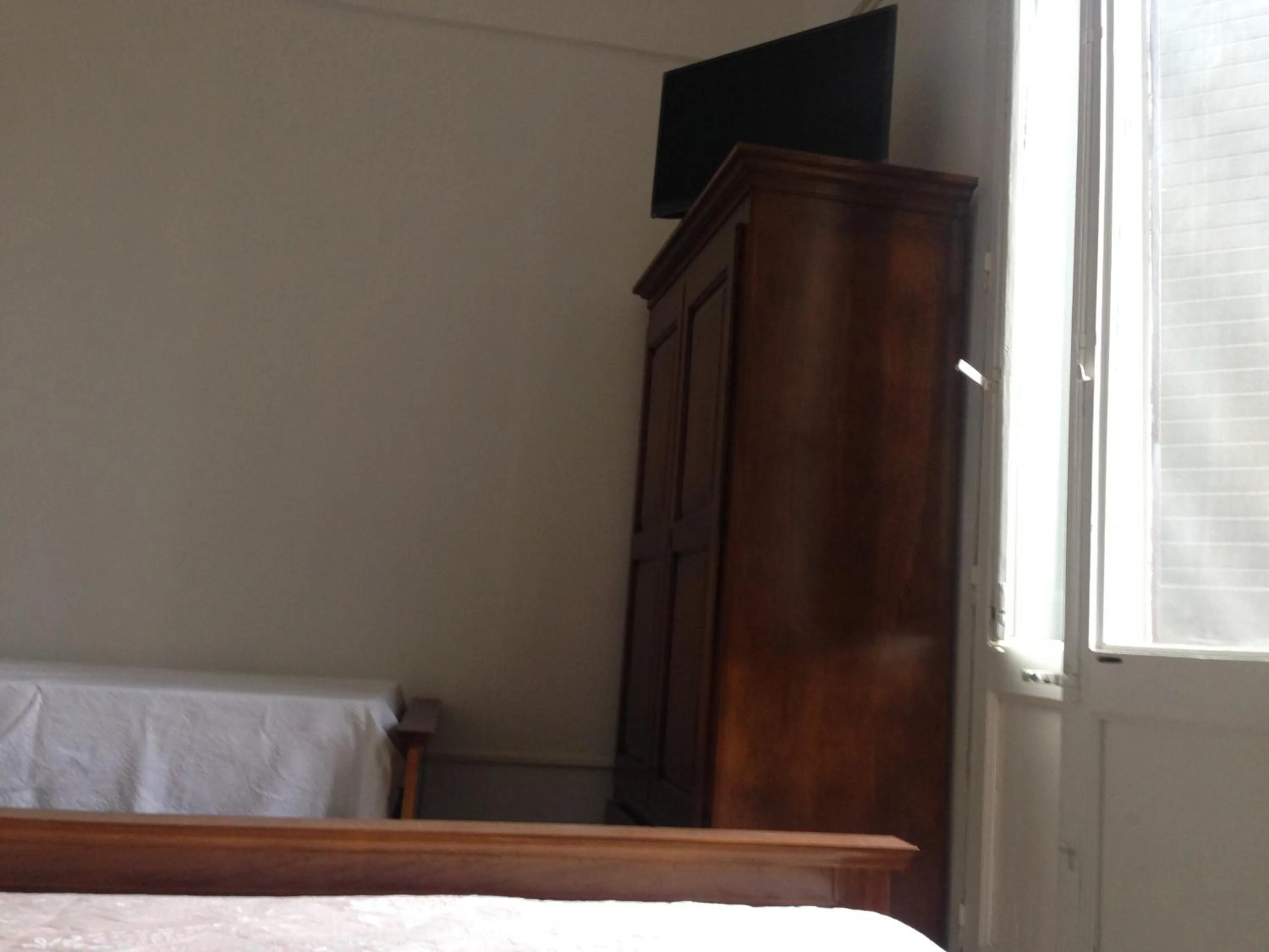 Decorative detail, Bed in 100 Craste