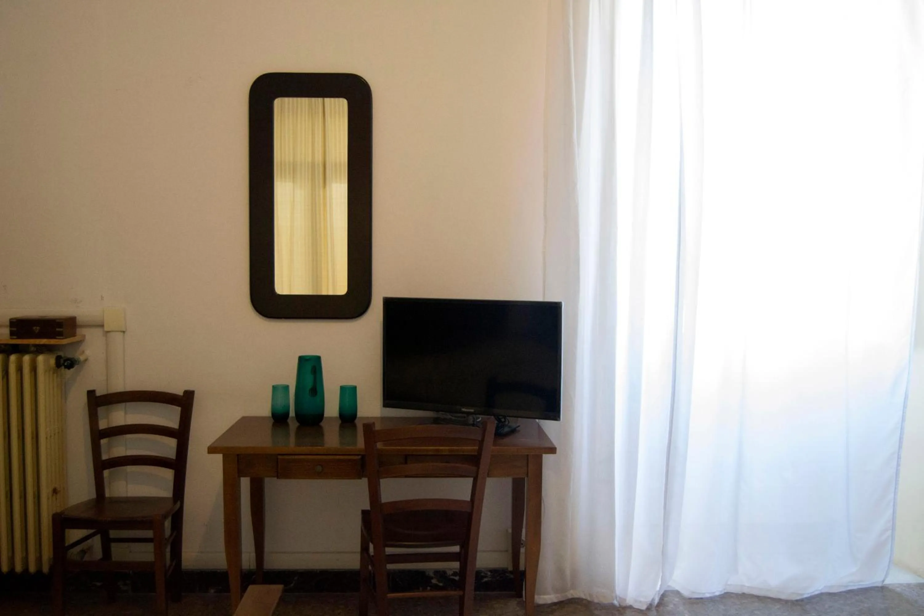 Decorative detail in 100 Craste