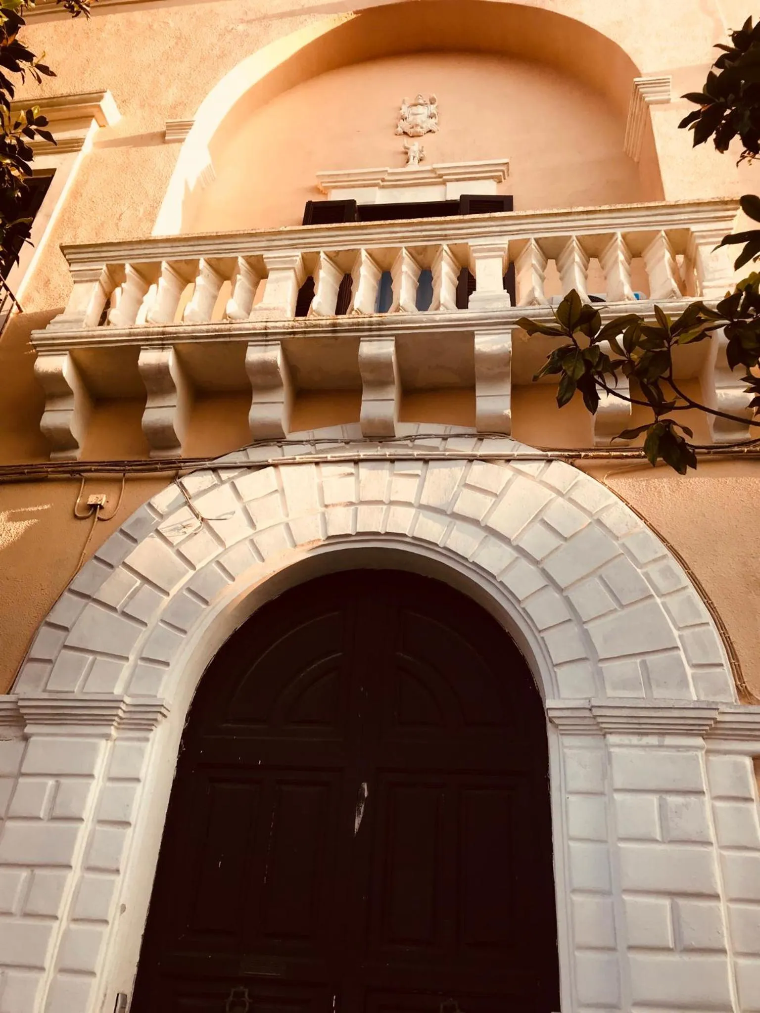 Facade/entrance in 100 Craste