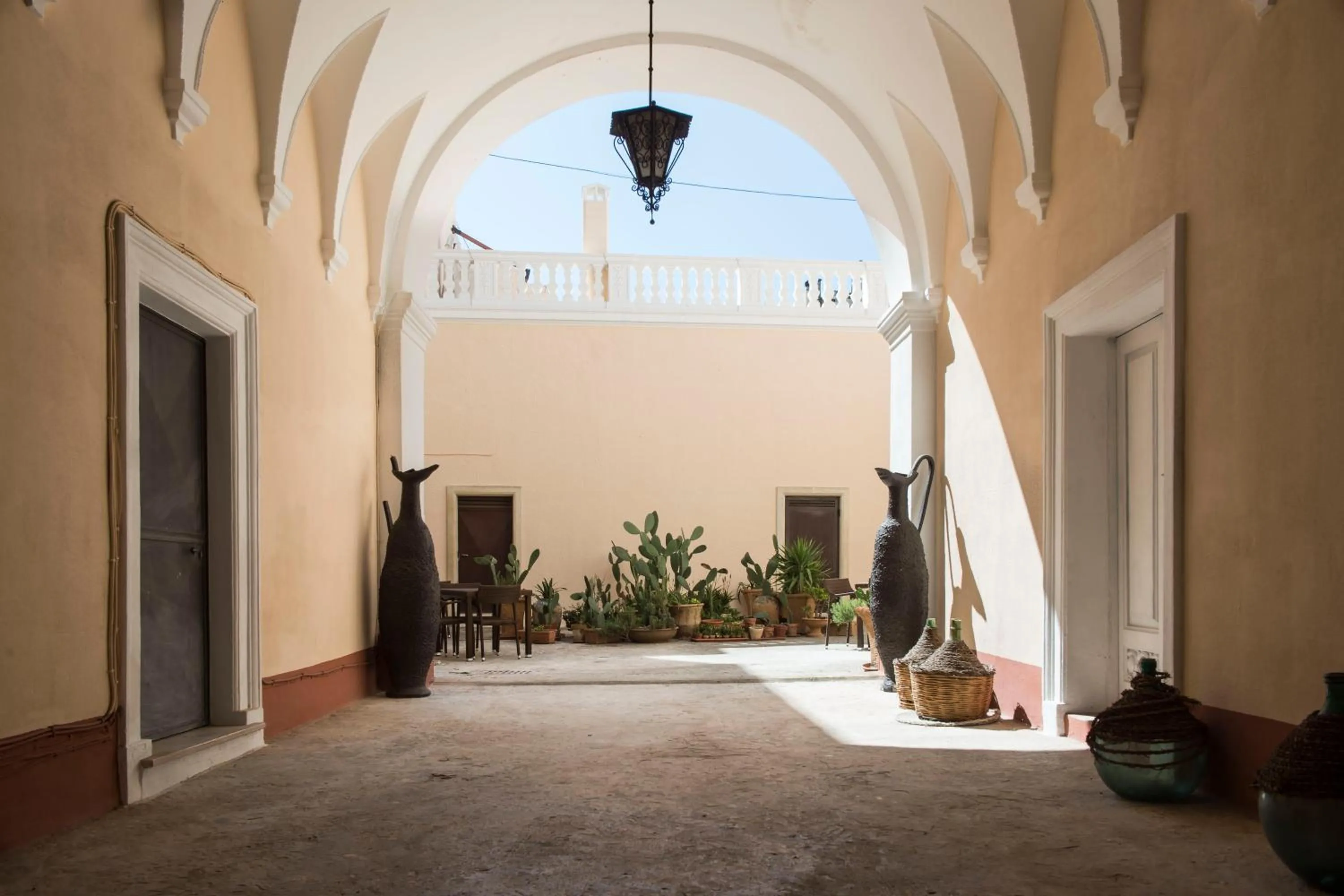 Property building in 100 Craste