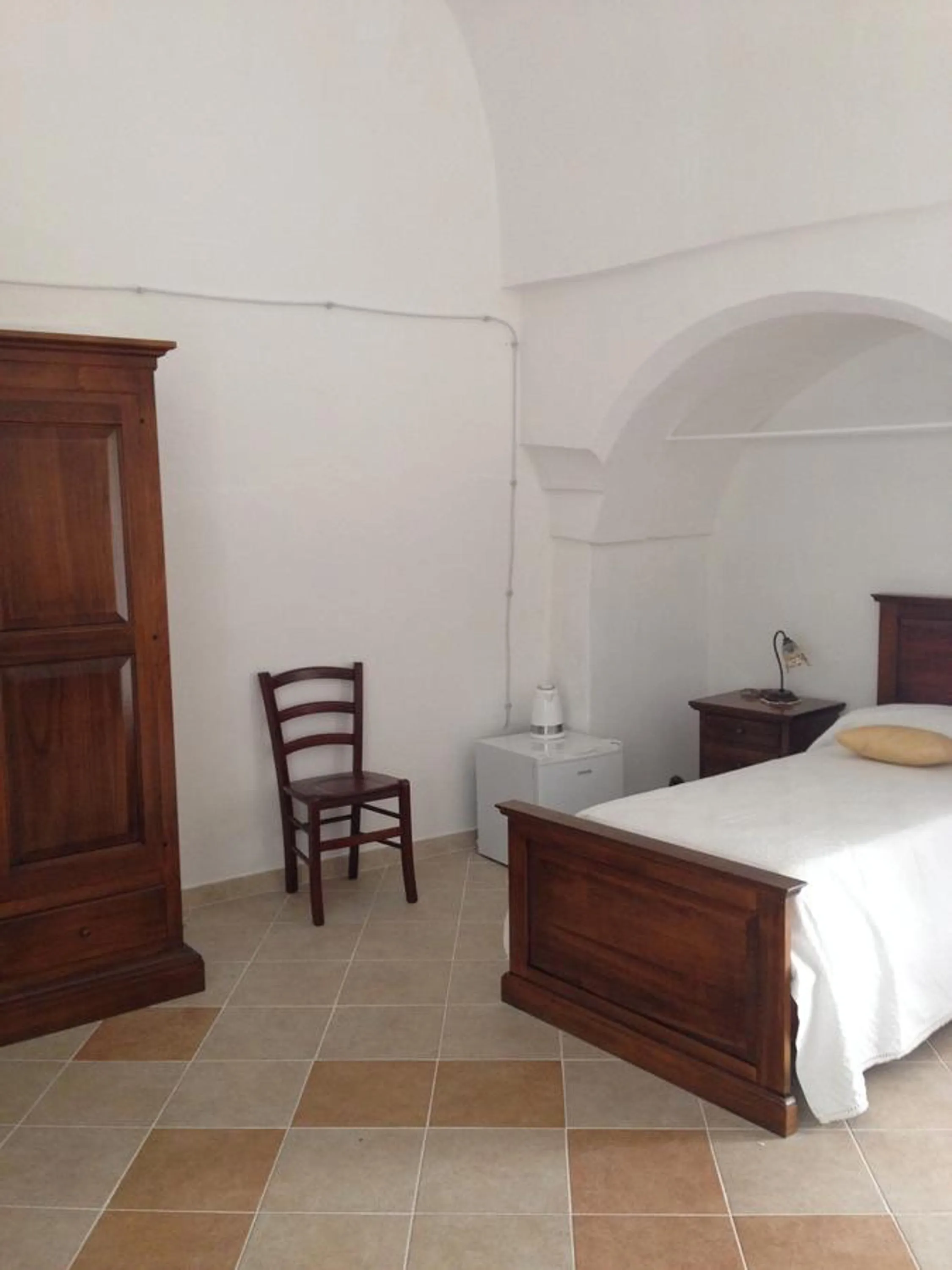 Decorative detail, Bed in 100 Craste