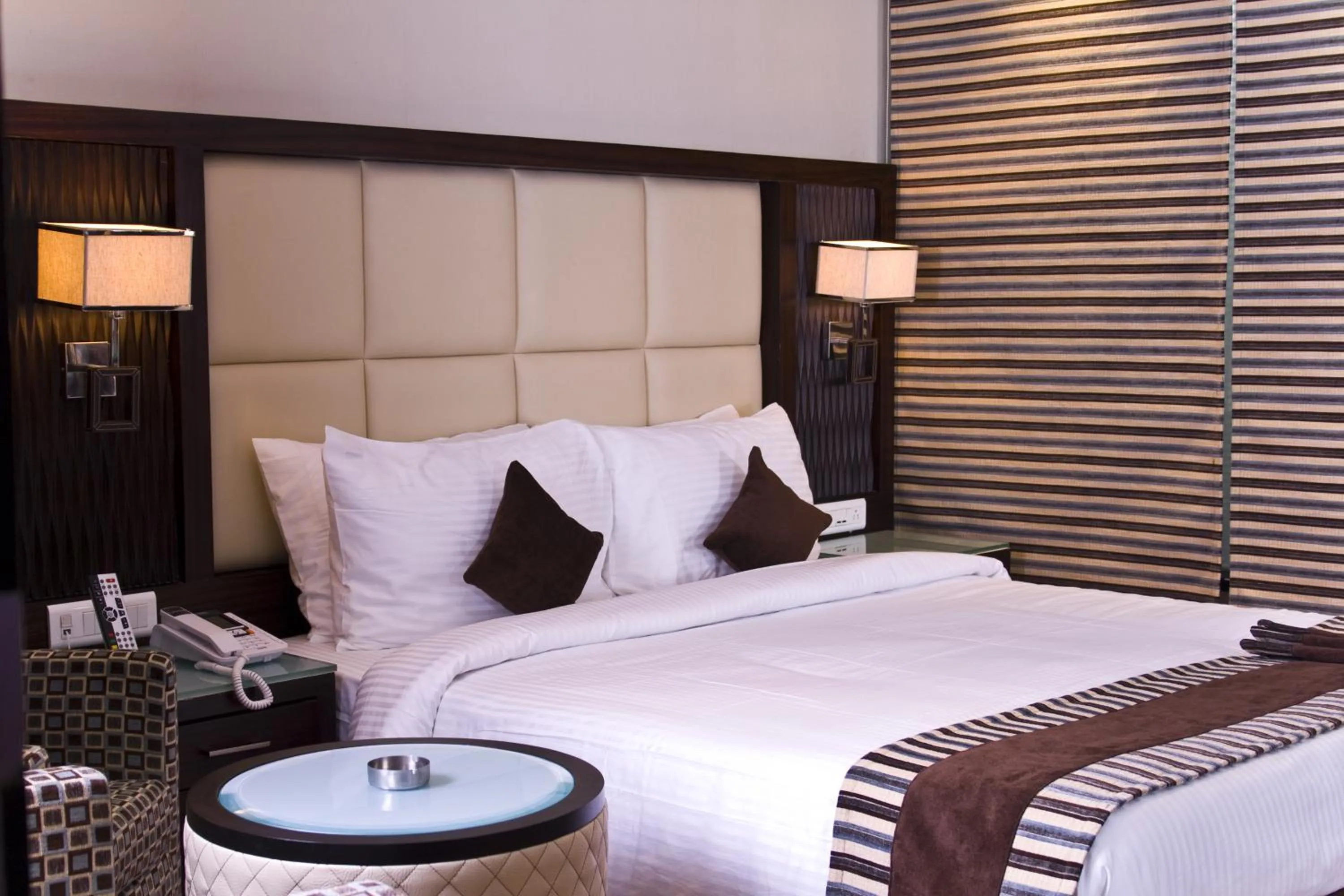 Bed in Hotel La Abode