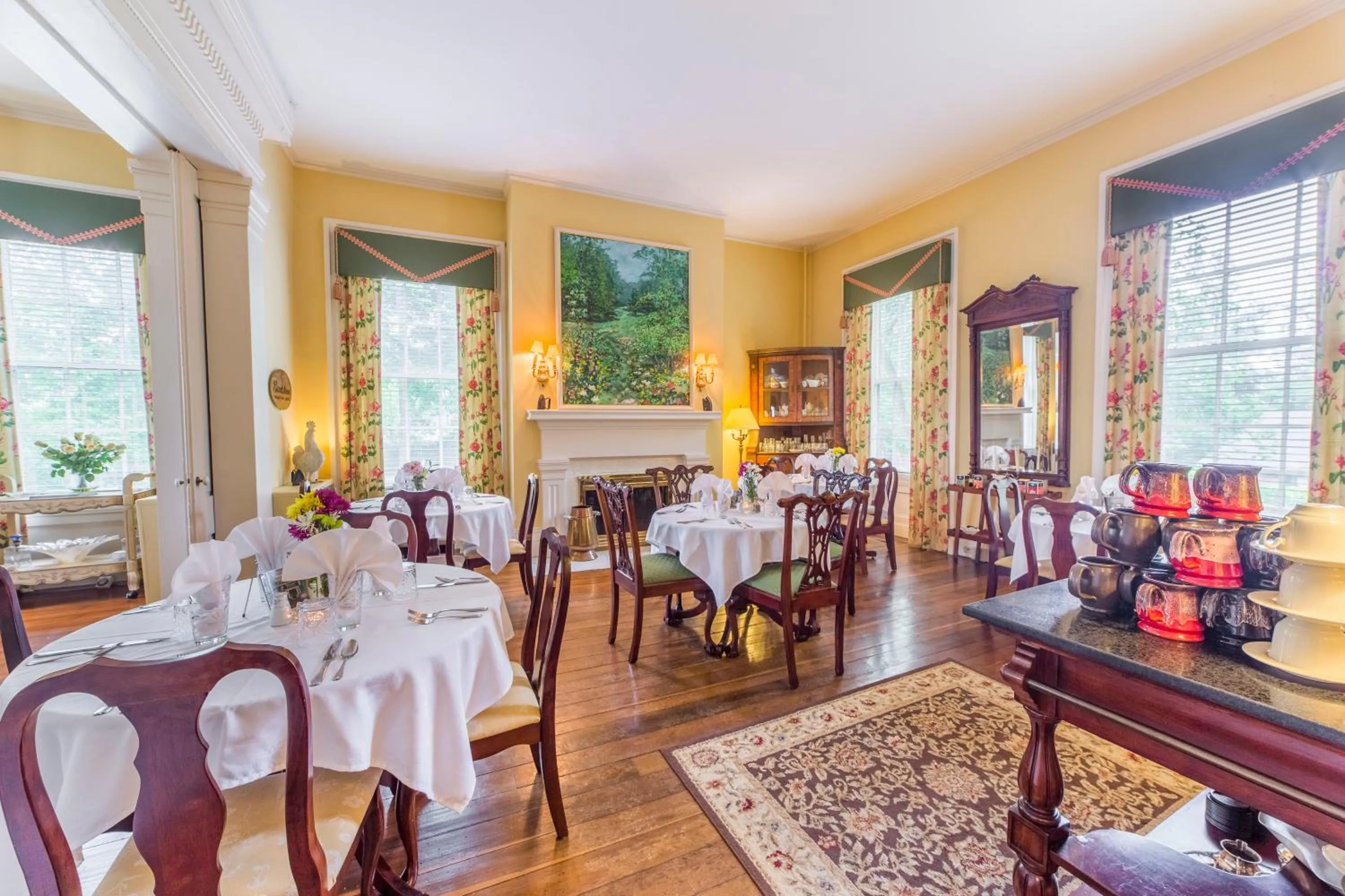 Bourbon Manor Bed & Breakfast Inn
