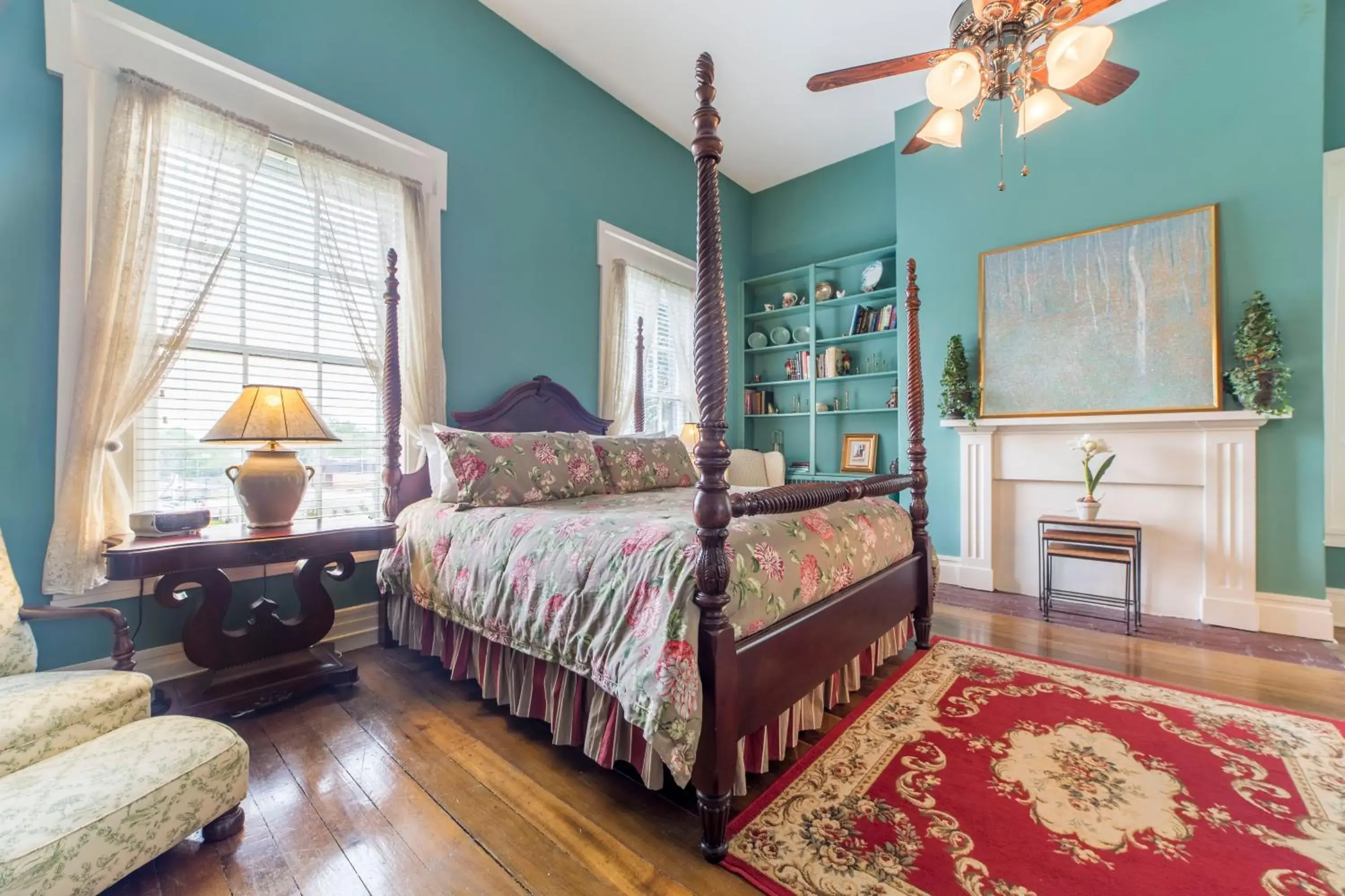 Superior Suite in Bourbon Manor Bed & Breakfast Inn Superior Suite in Bourbon Manor Bed & Breakfast Inn