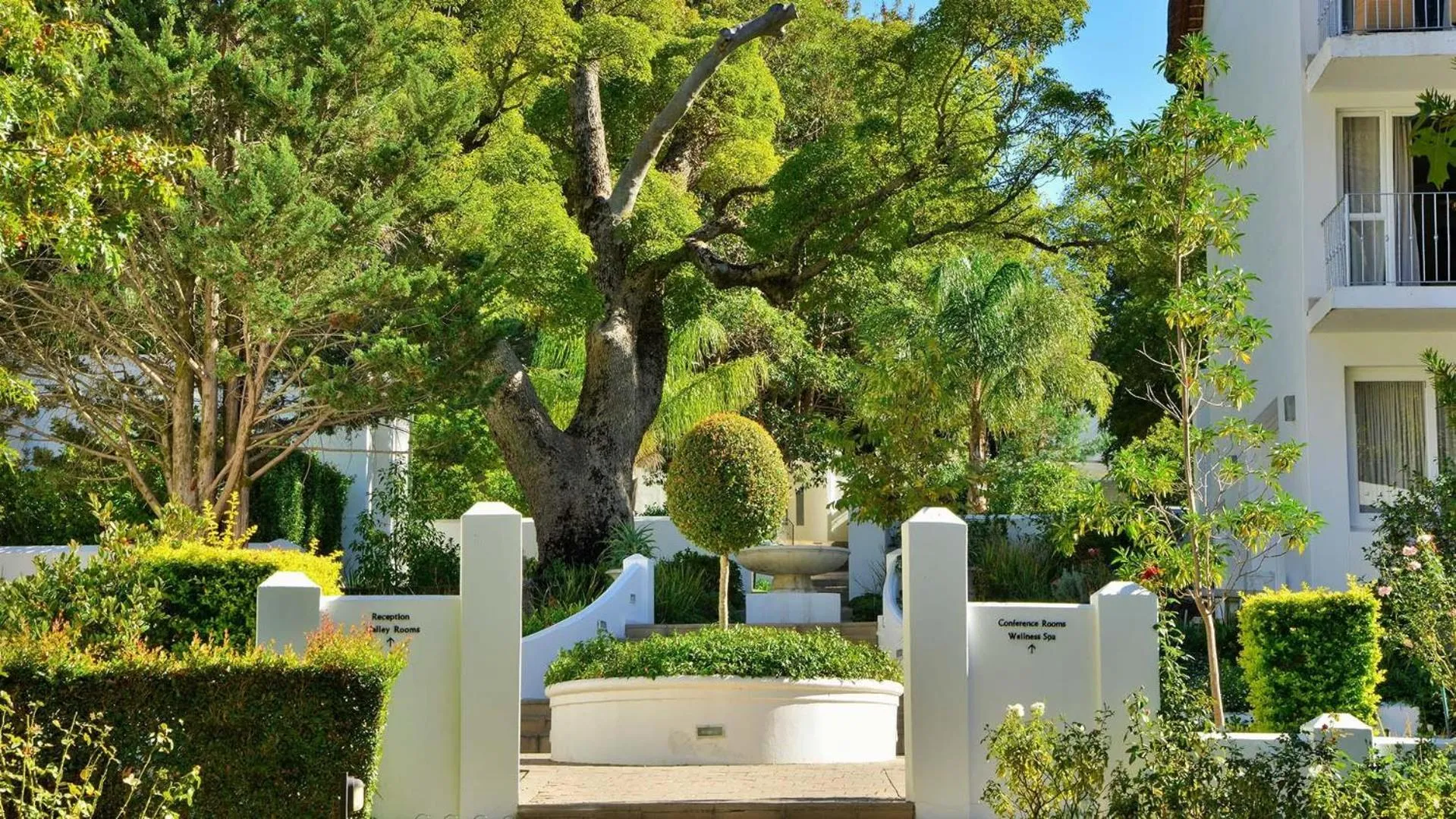 Spring in Le Franschhoek Hotel & Spa by Dream Resorts