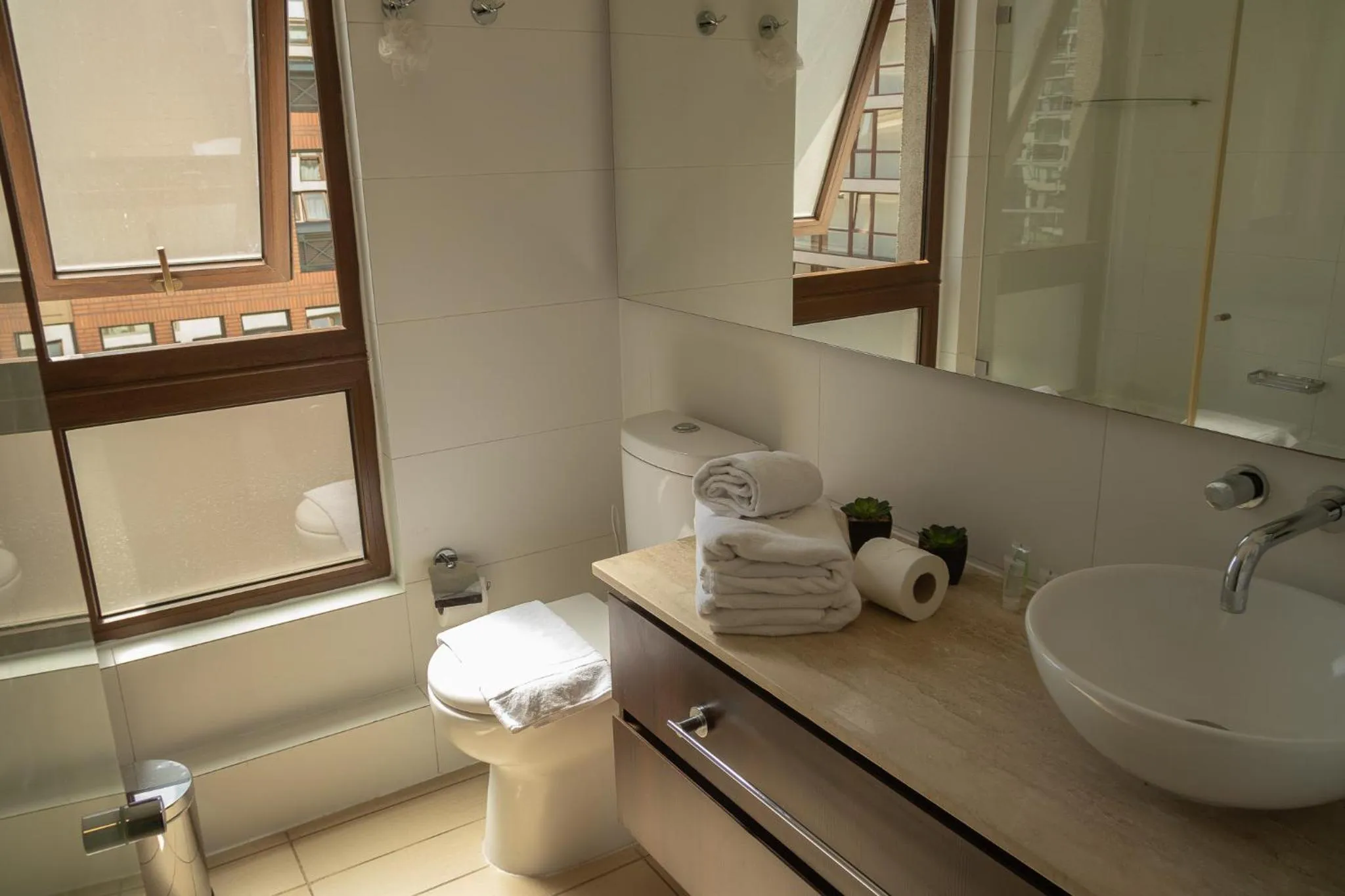 Bathroom in Sunset Aparts