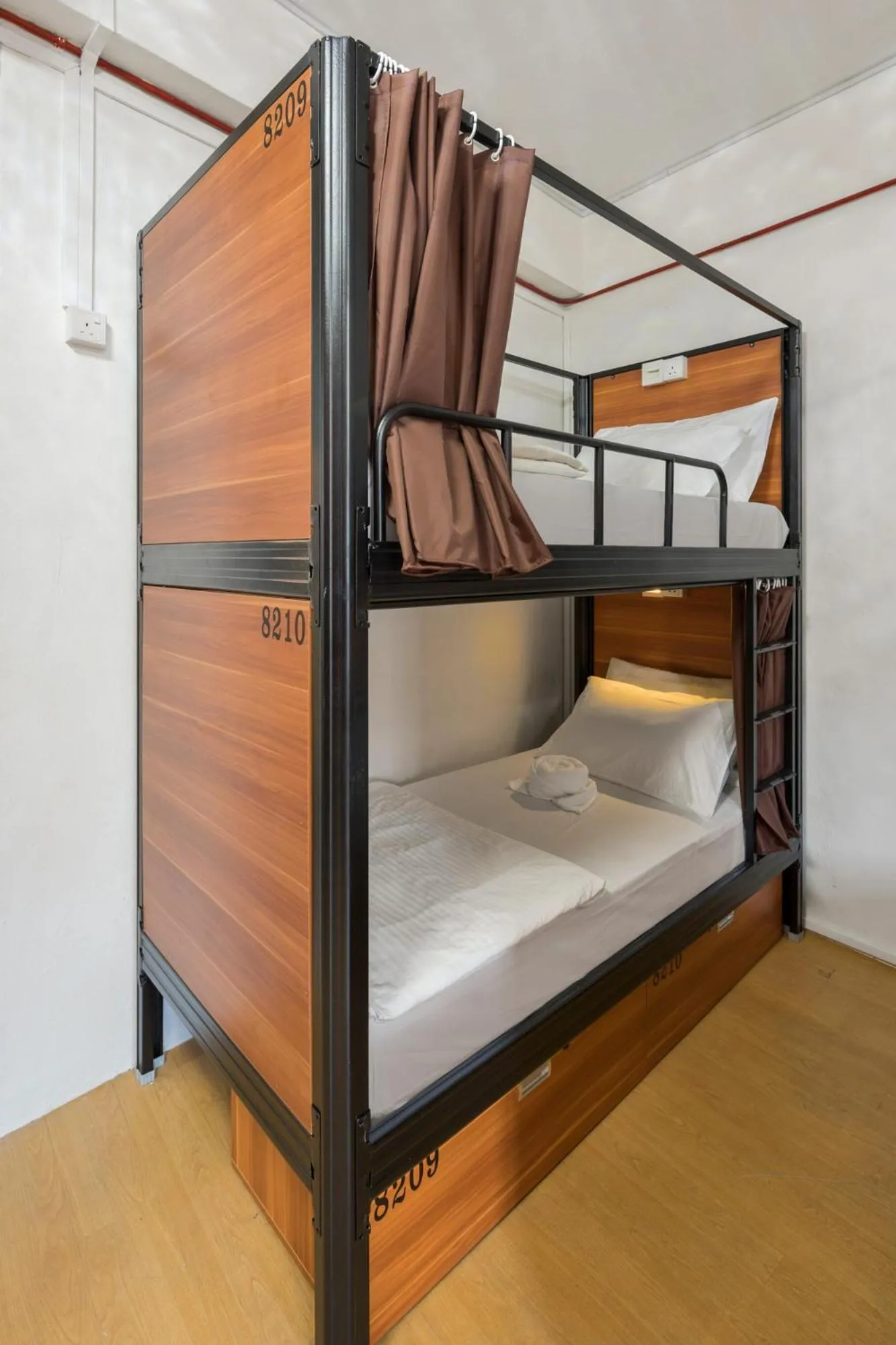 bunk bed, Bed in 7 Wonders Hostel at Upper Dickson