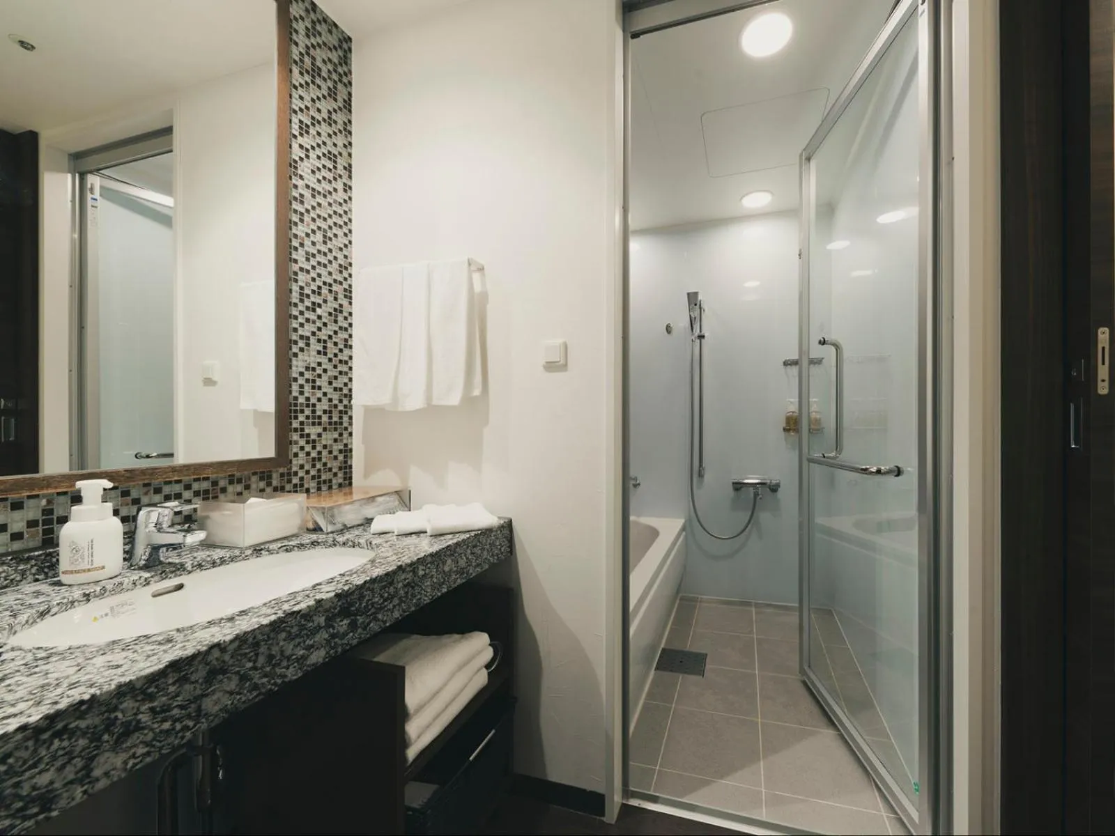 Bathroom in The Park Front Hotel at Universal Studios Japan