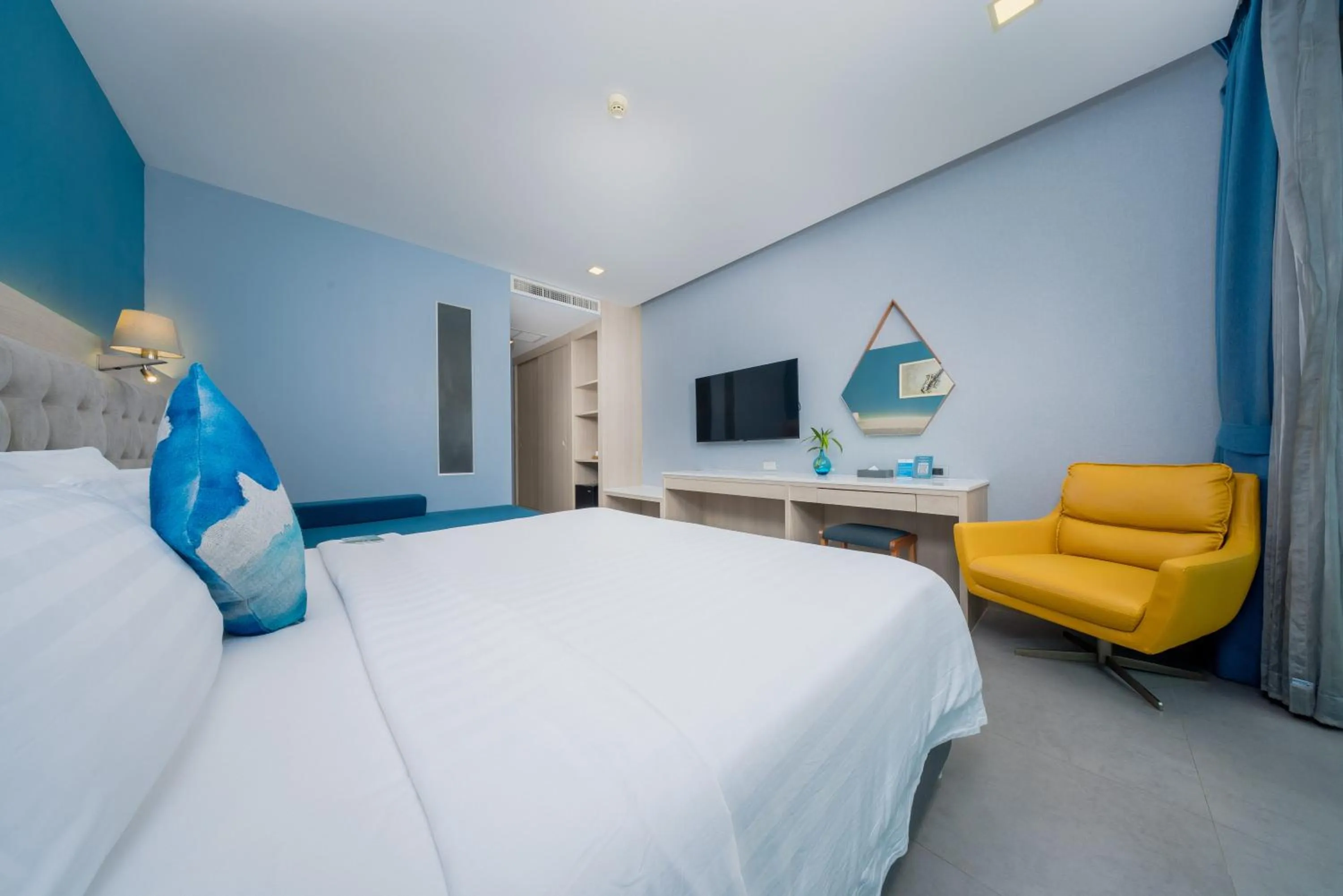 Bed in BlueSotel Krabi AoNang Beach