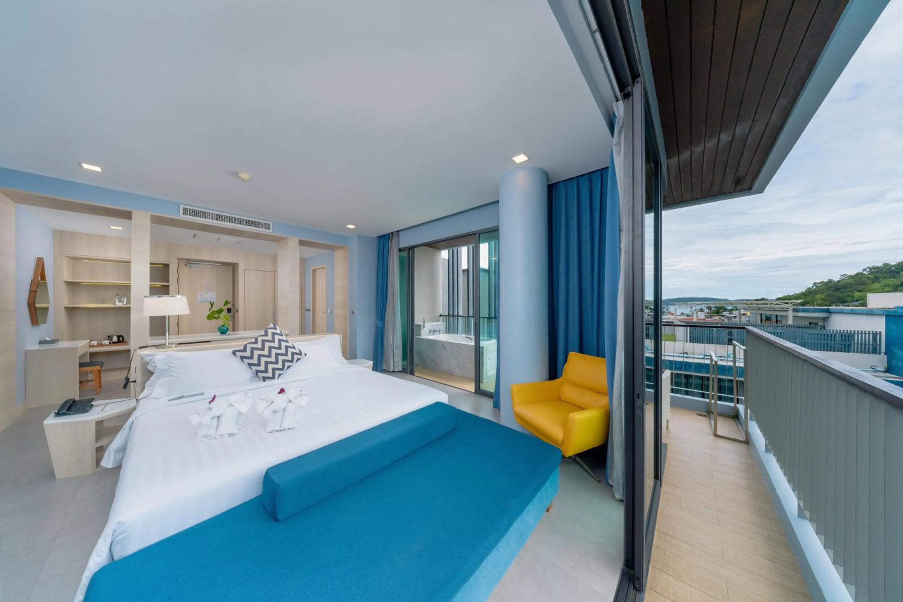 Bed in BlueSotel Krabi AoNang Beach