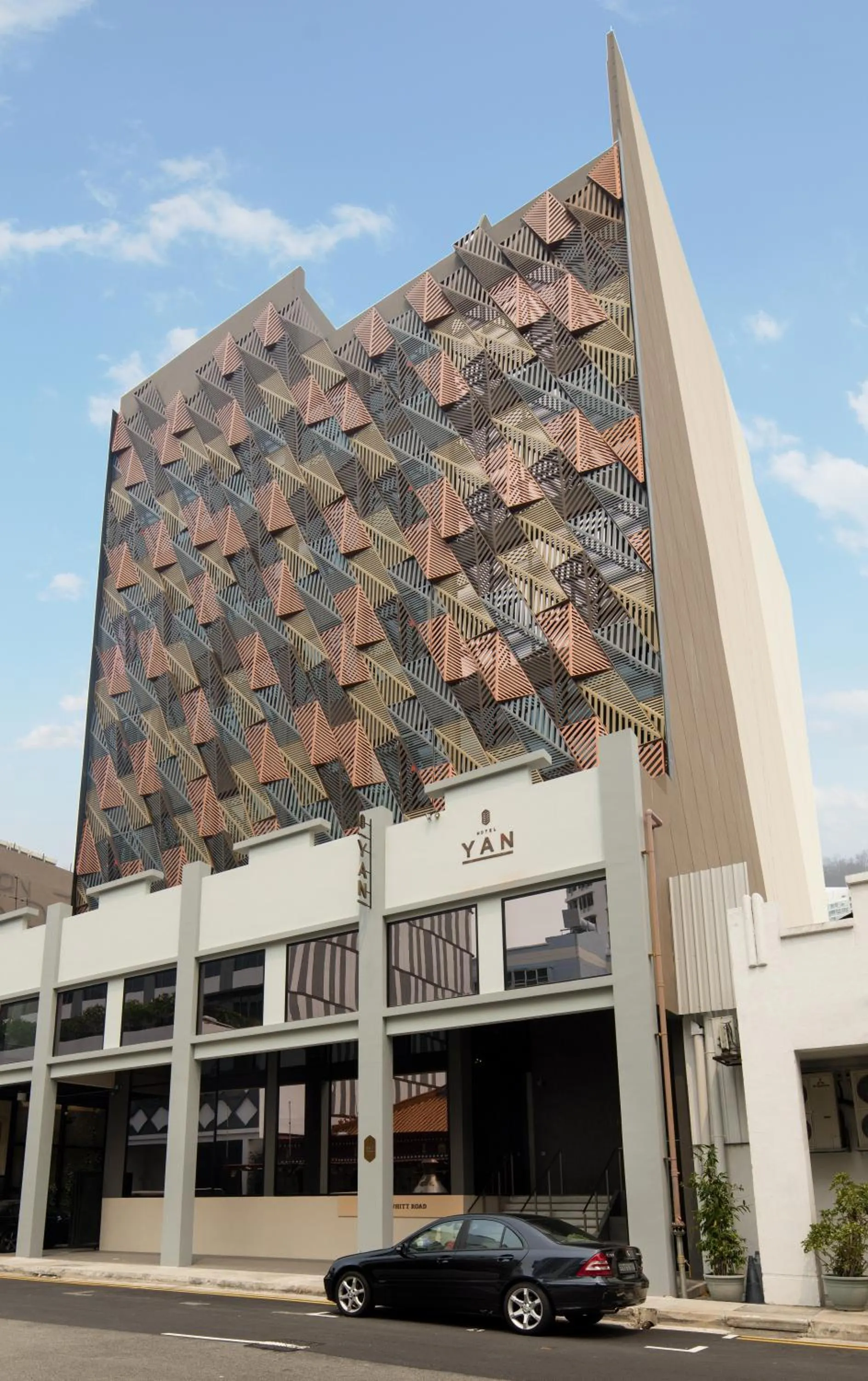 Property building in Hotel Yan