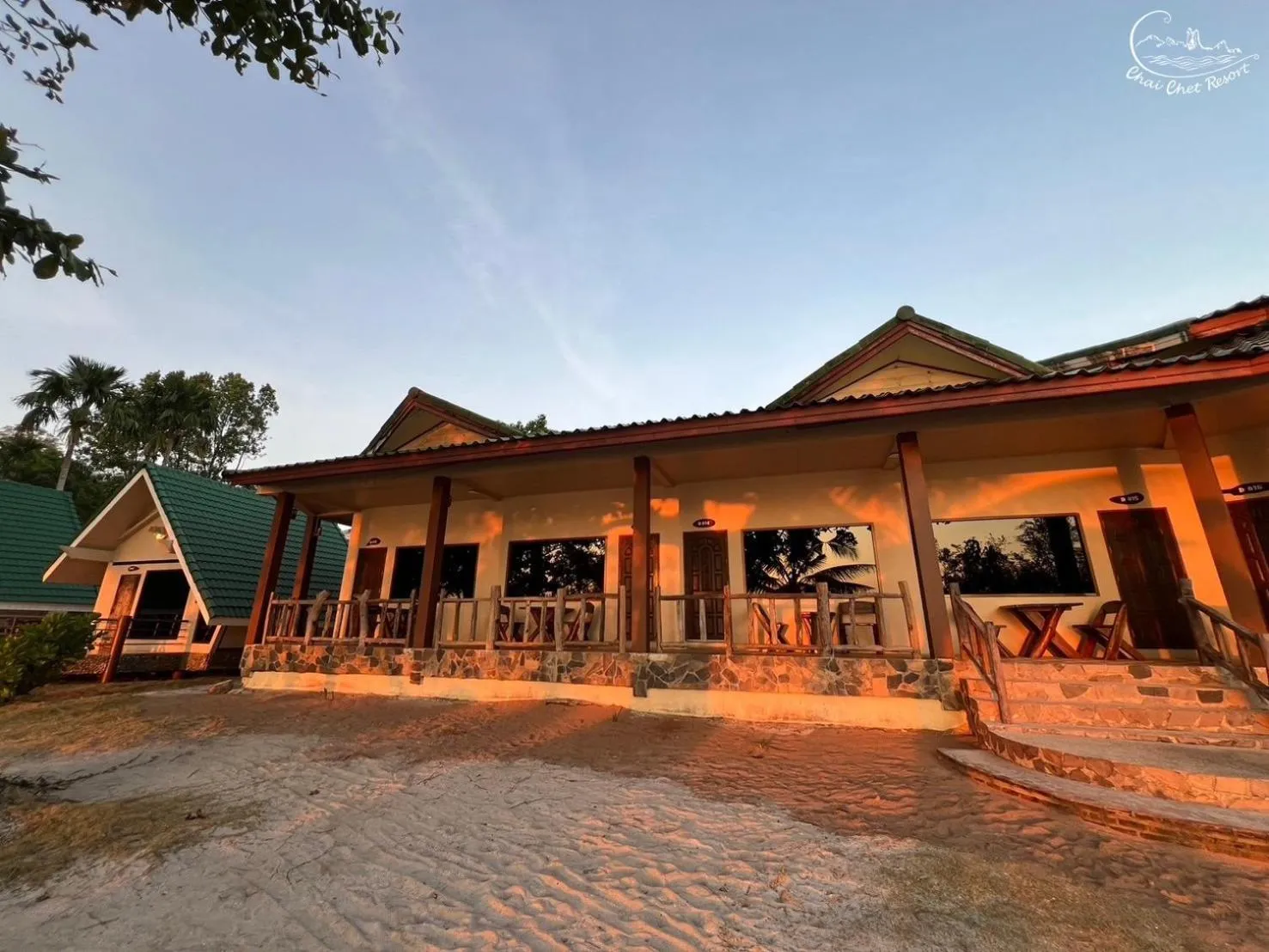 Property building in Chai Chet Resort Koh Chang