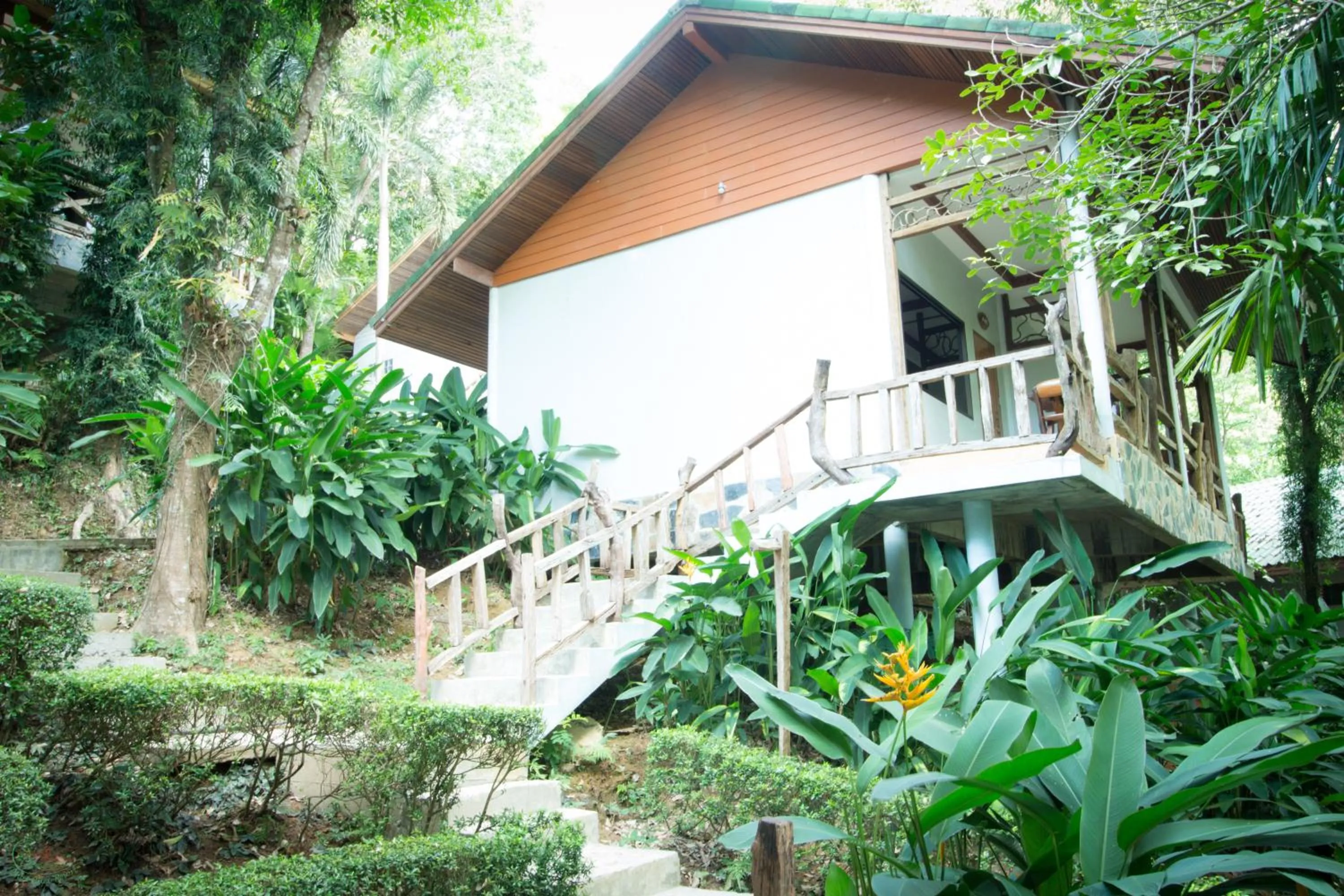 Property building in Chai Chet Resort Koh Chang