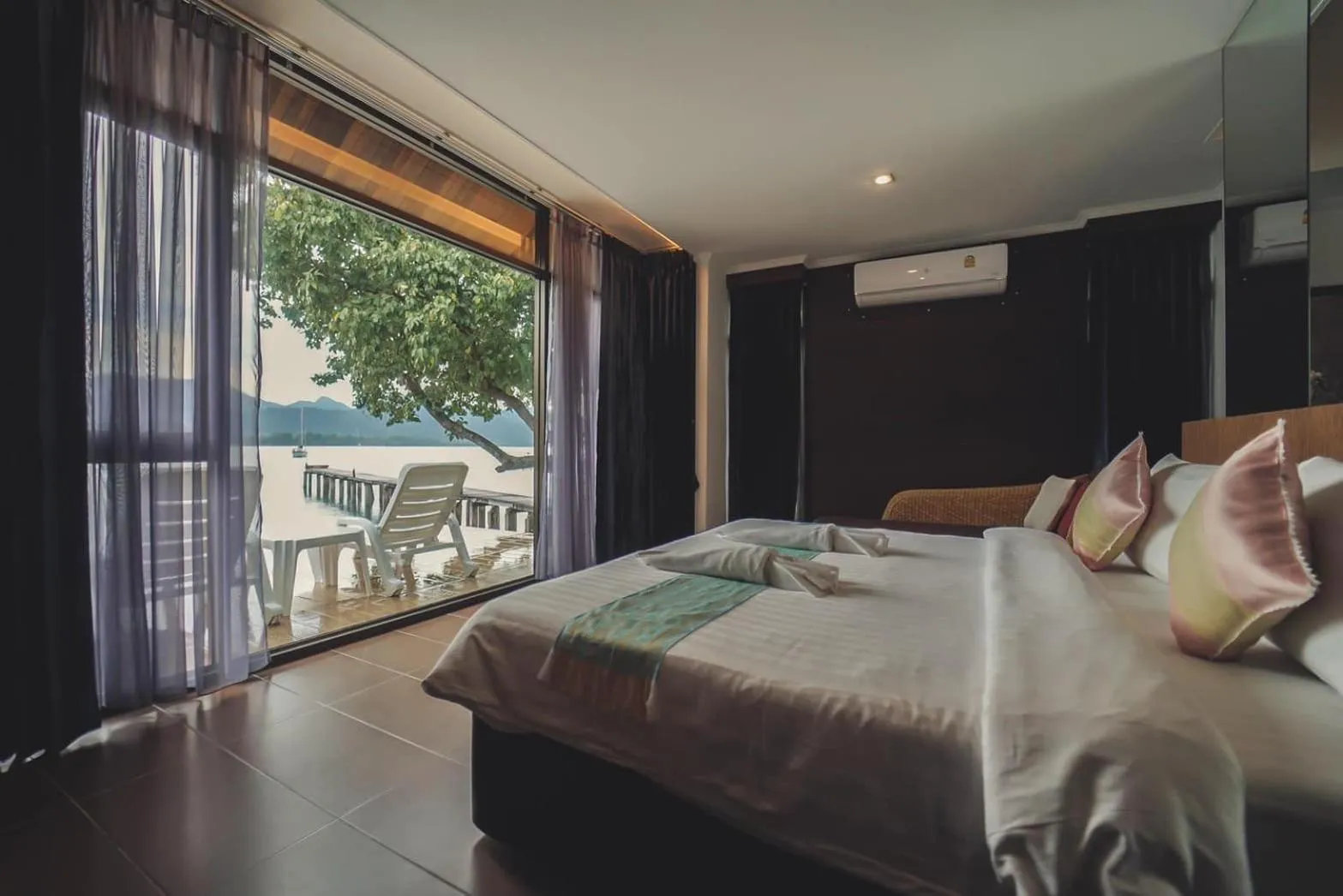 Bedroom, Bed in Chai Chet Resort Koh Chang