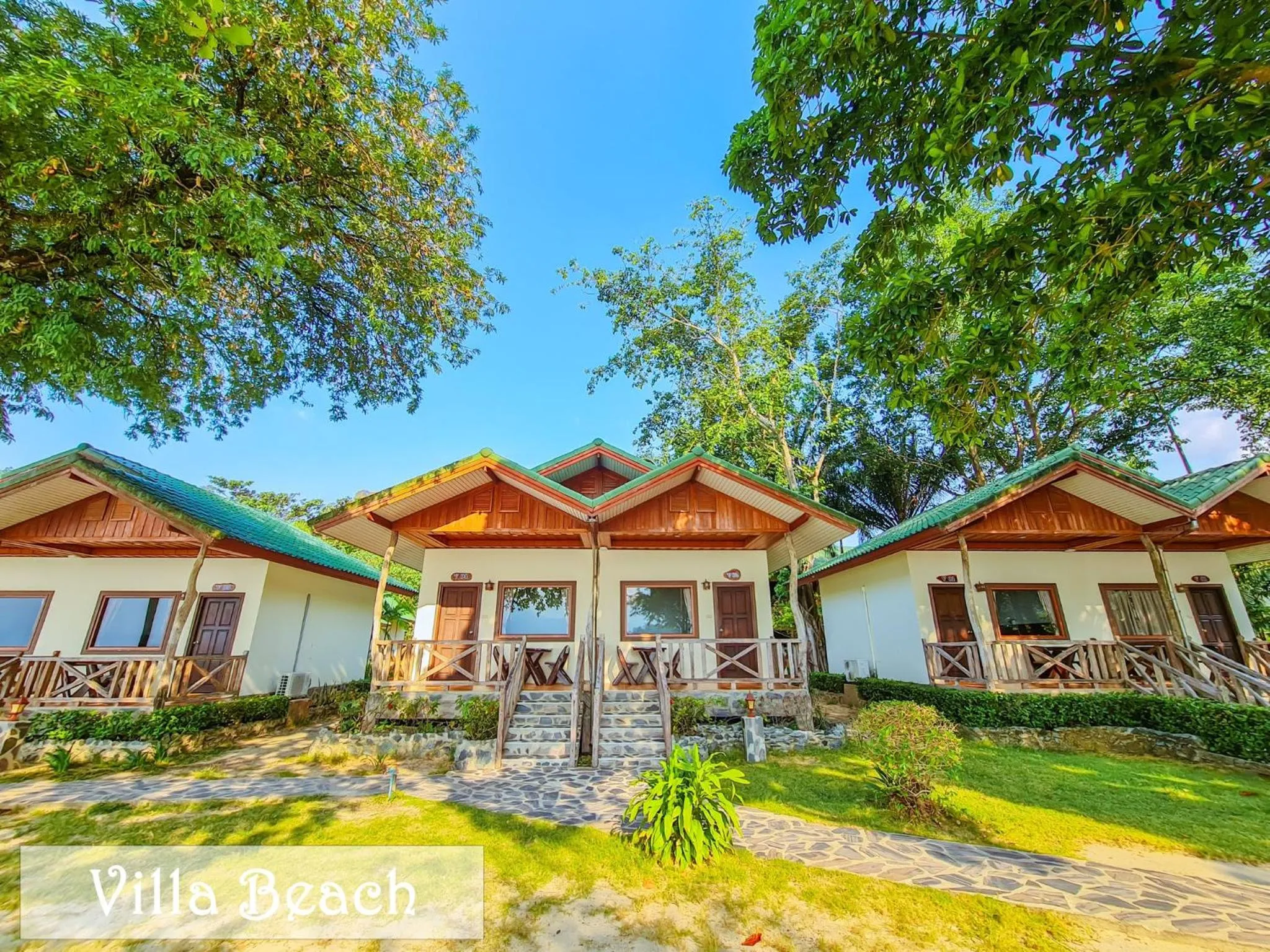 Property building in Chai Chet Resort Koh Chang