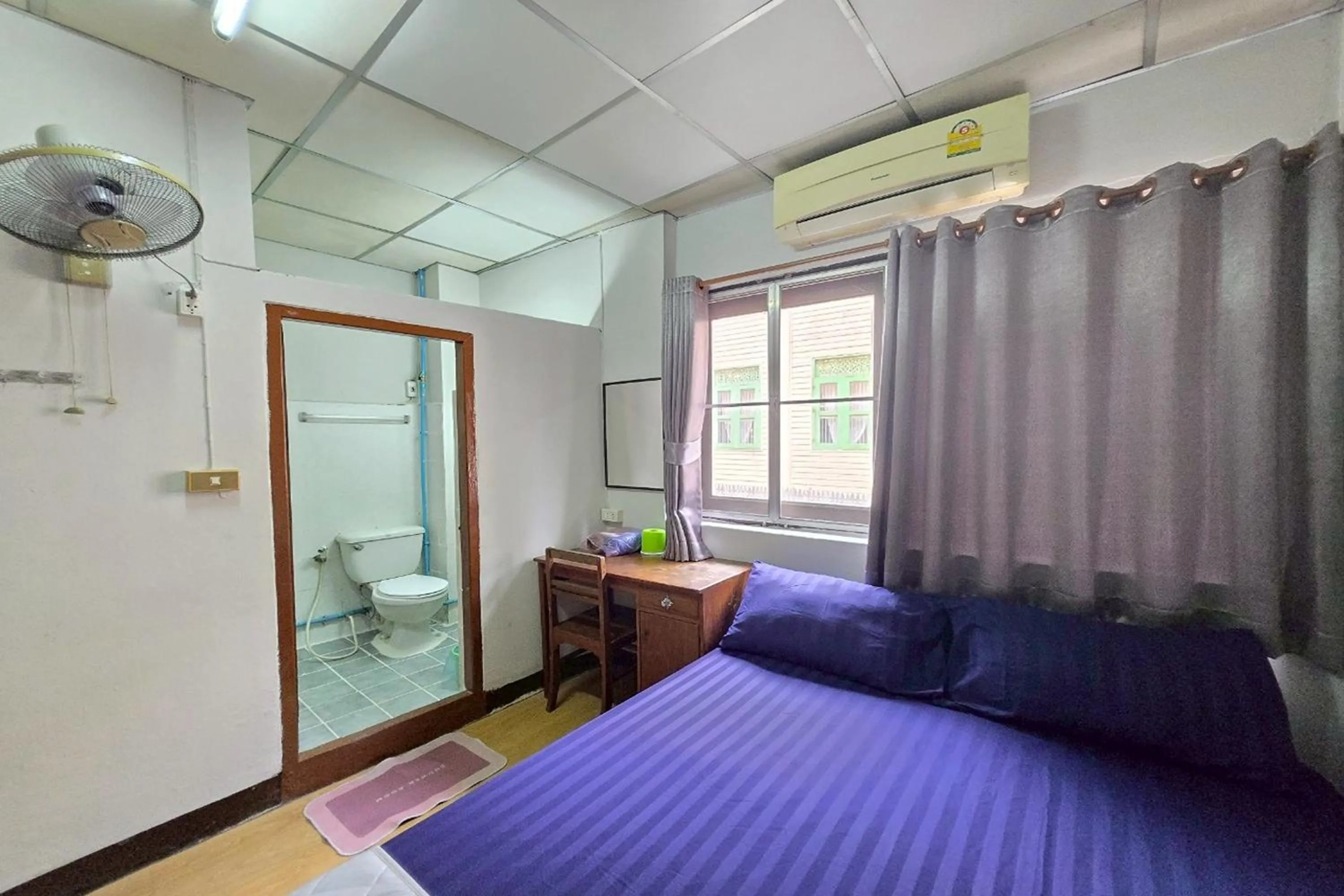 Bedroom, Bed in Tapae Inn