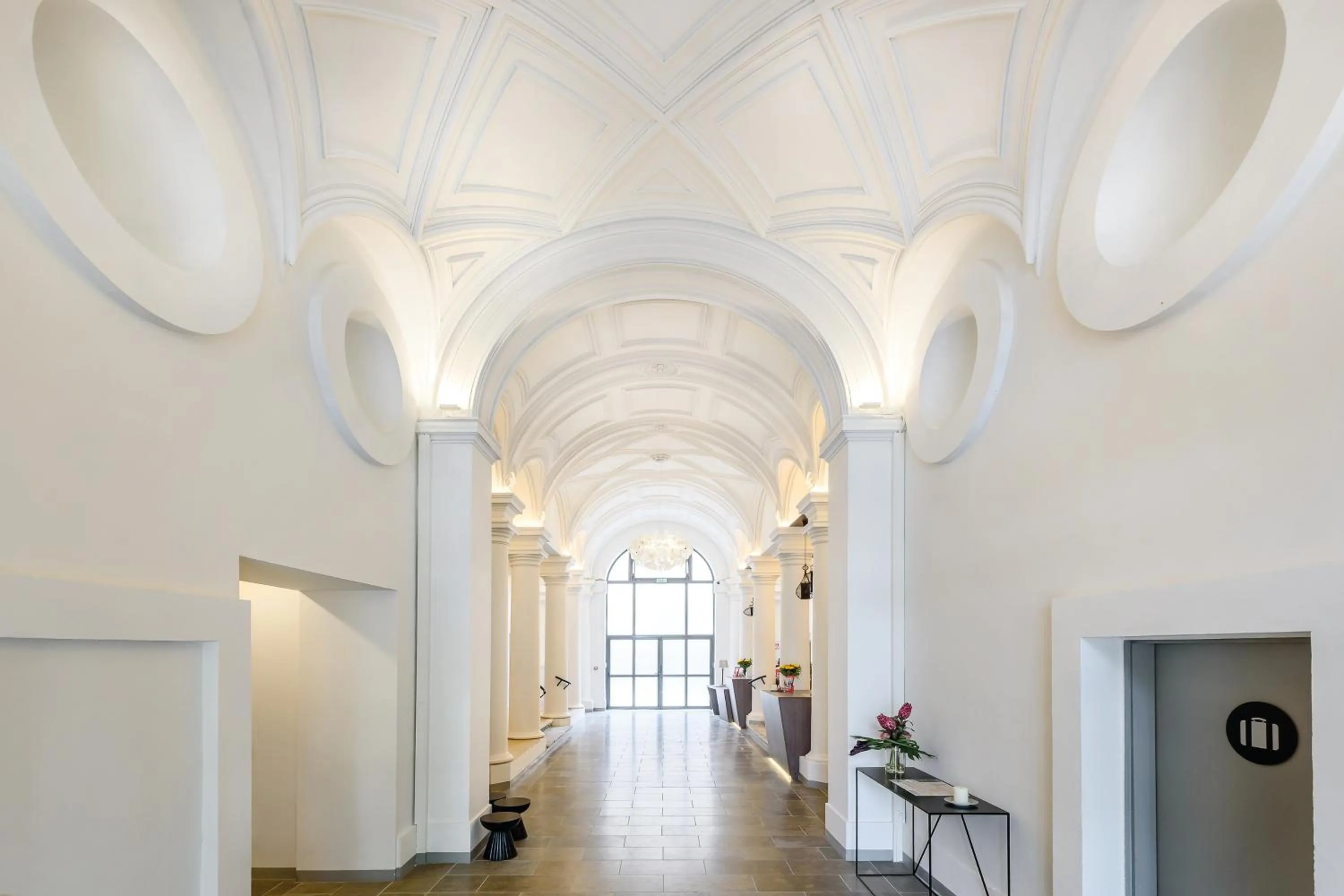Lobby or reception in Appart'City Collection Nîmes Arènes