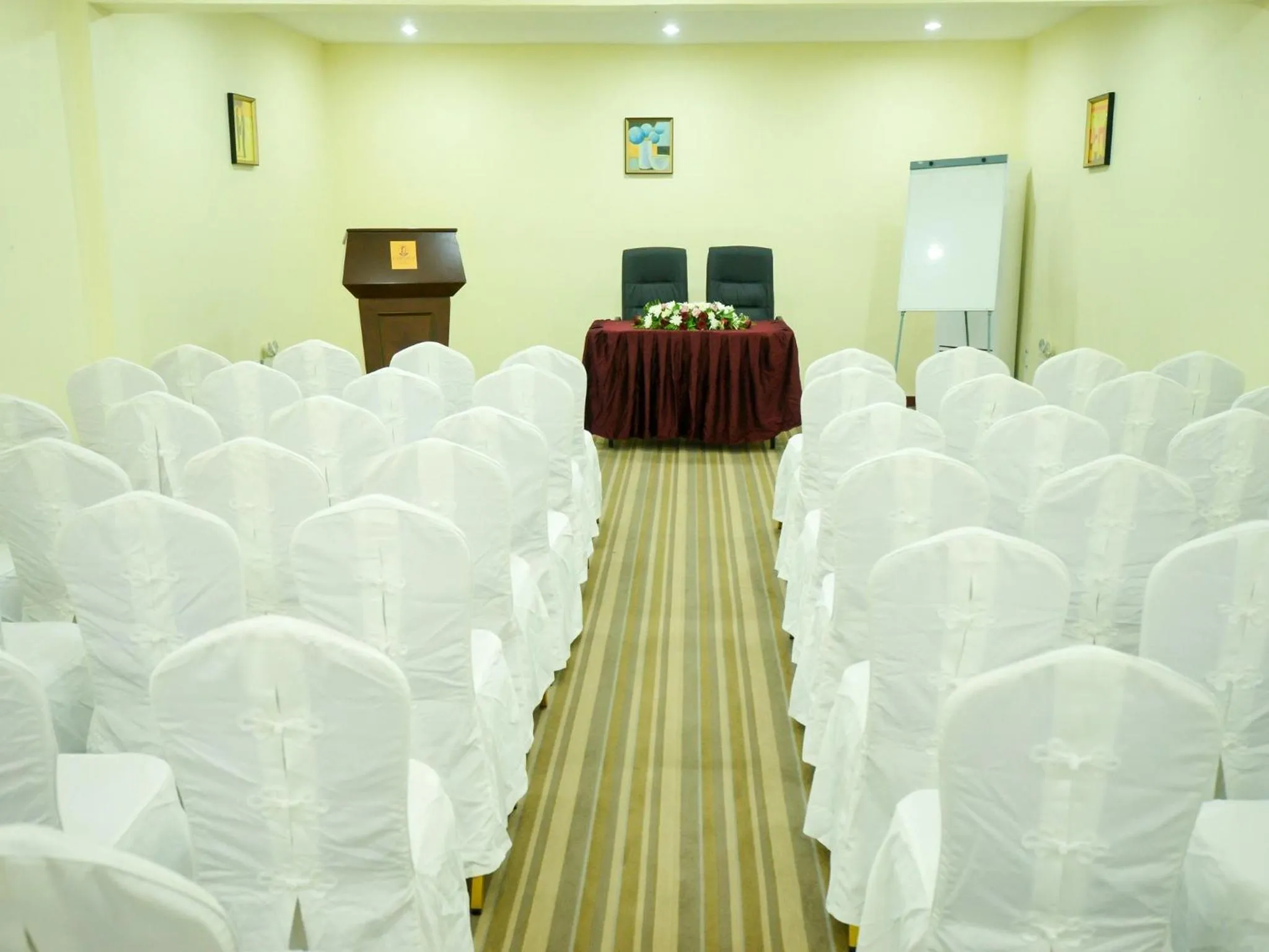 Business facilities in Raphael's Hotel