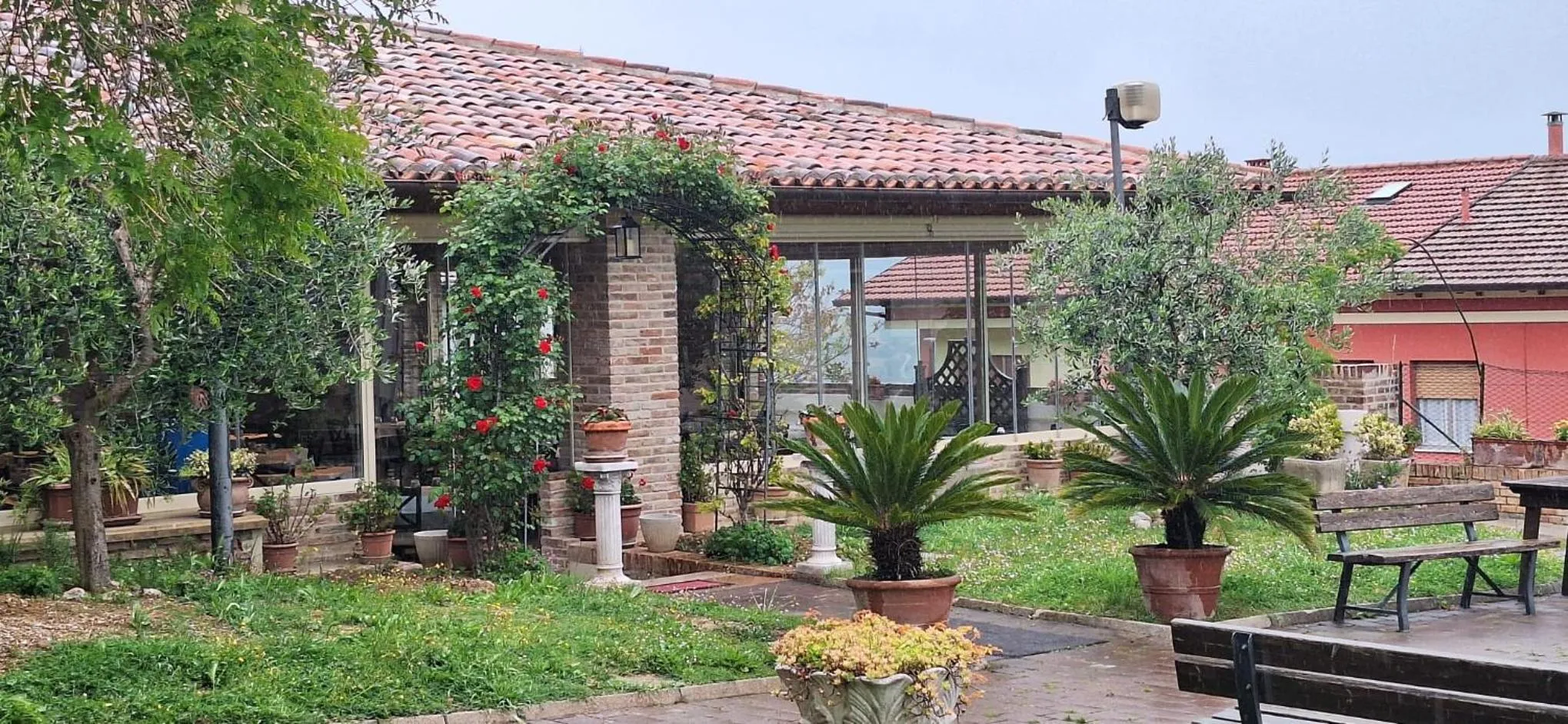 Property building in Il Castagno