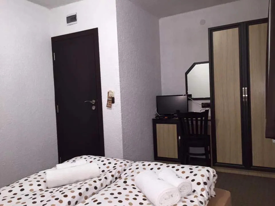 Bed in Family Hotel Ginger