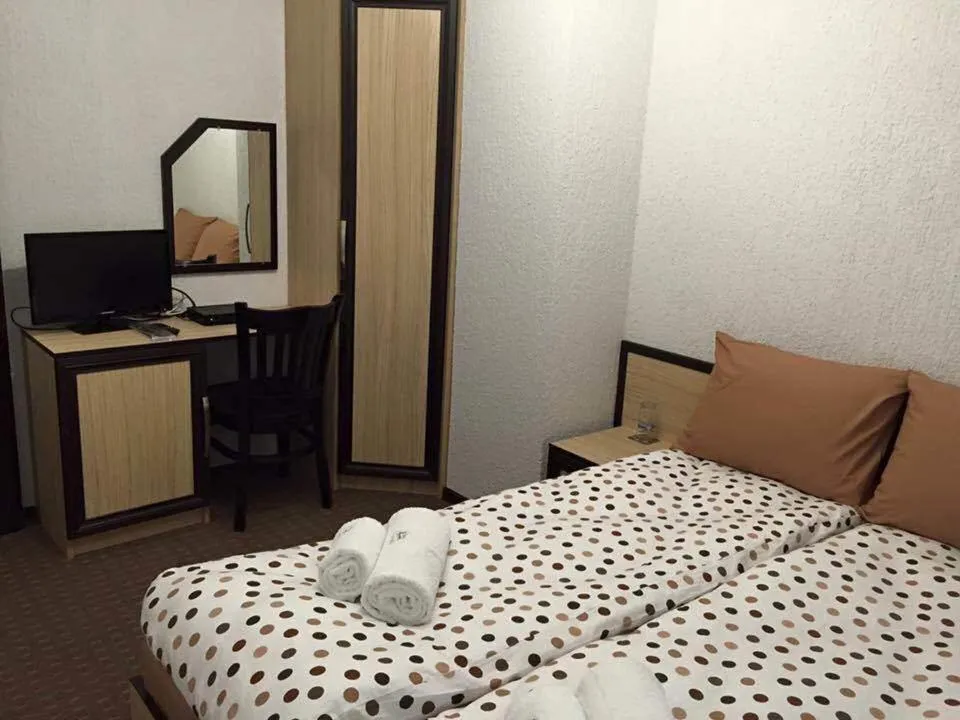 Bedroom, Bed in Family Hotel Ginger