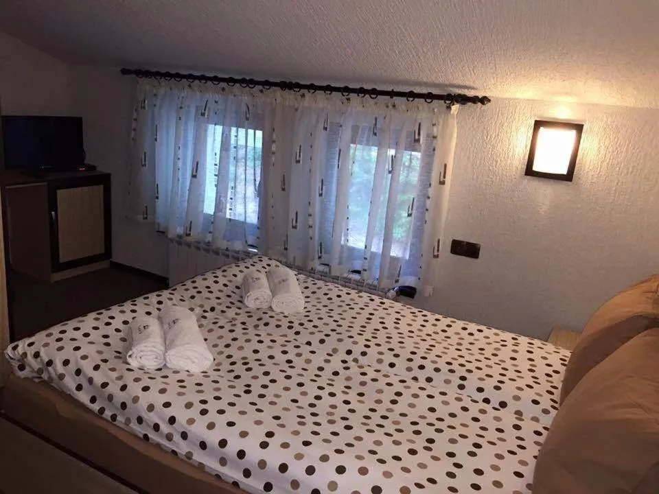 Bedroom, Bed in Family Hotel Ginger