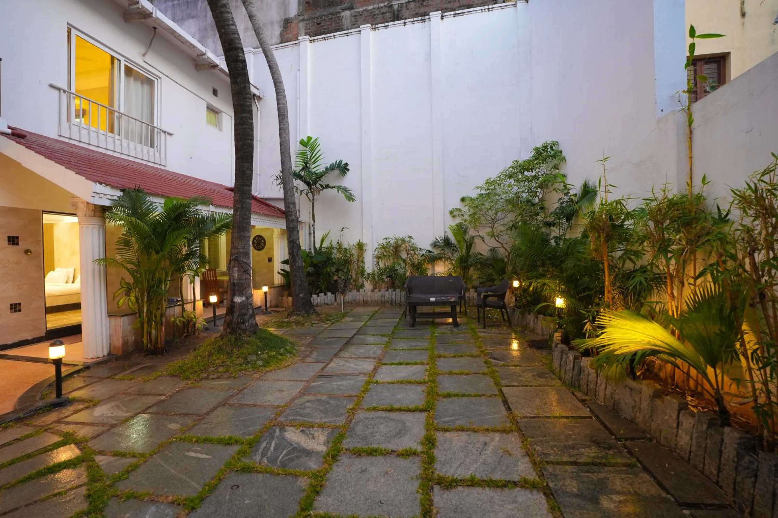Inner courtyard view in Avenue 11 Boutique Residences, Poes Garden Chennai