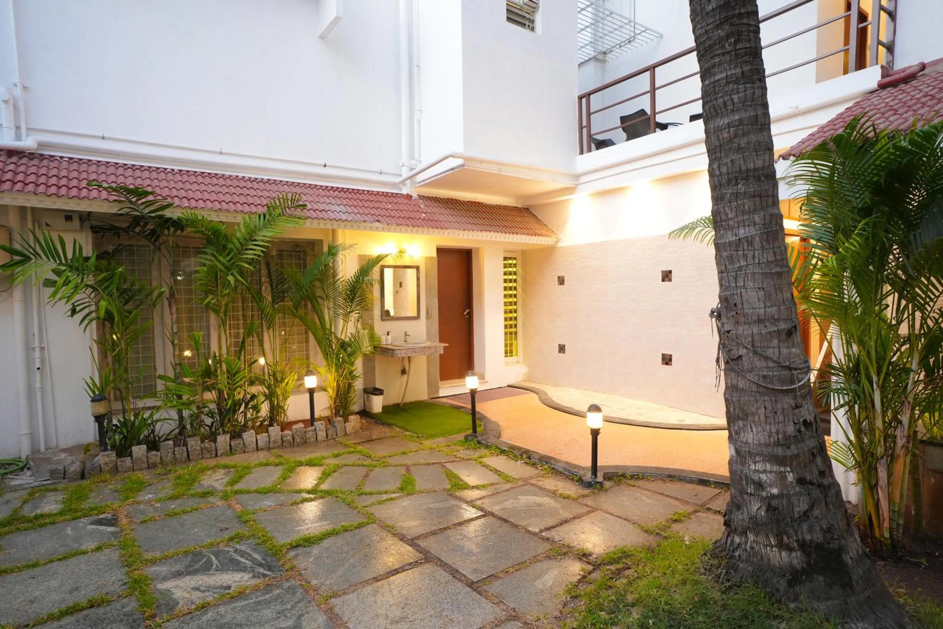 Inner courtyard view in Avenue 11 Boutique Residences, Poes Garden Chennai