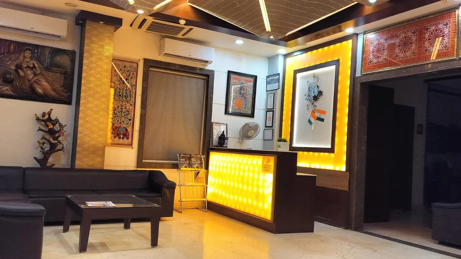 Lobby or reception in Hotel Taj Heights
