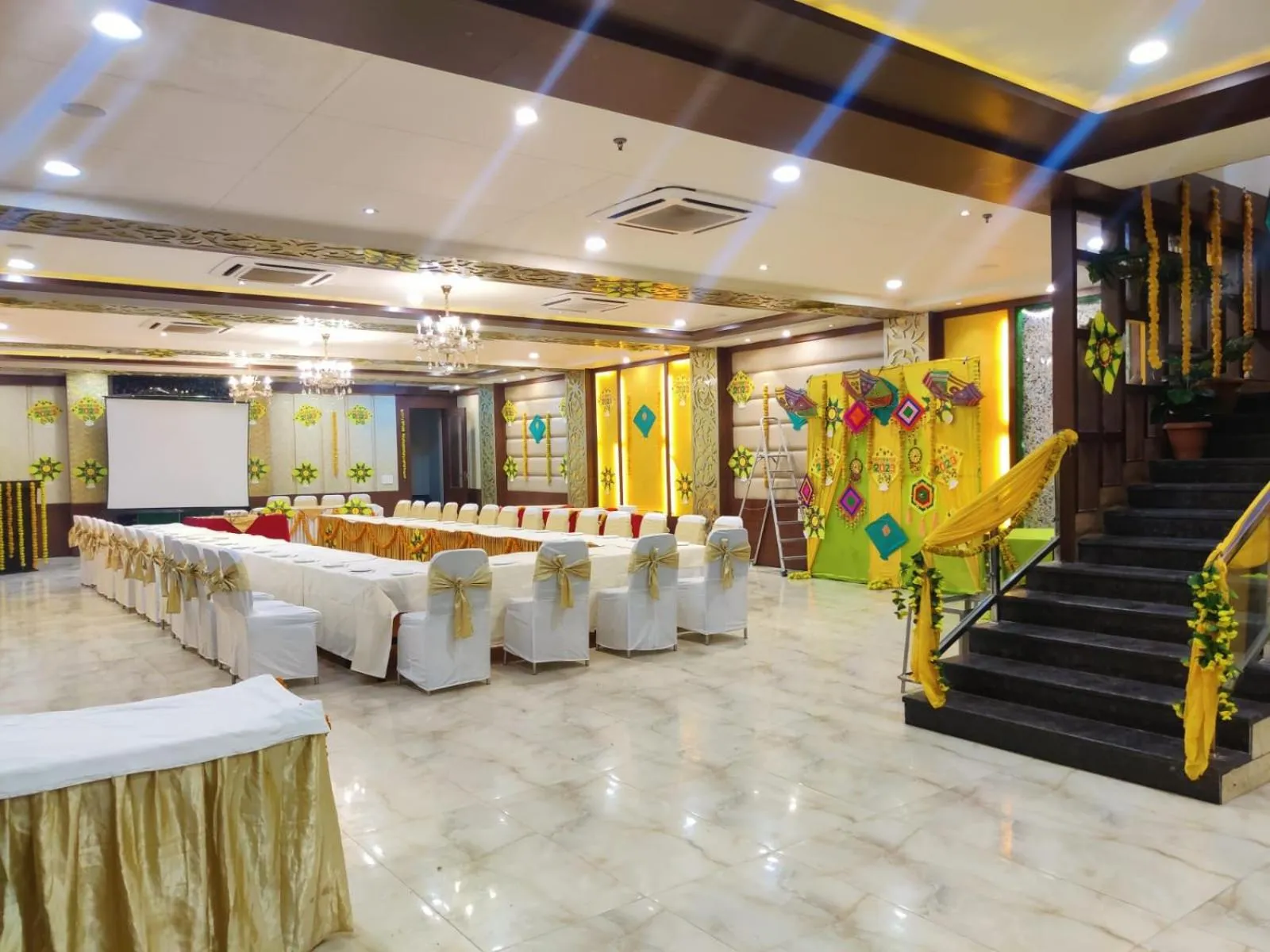 Seating area in Hotel Taj Heights